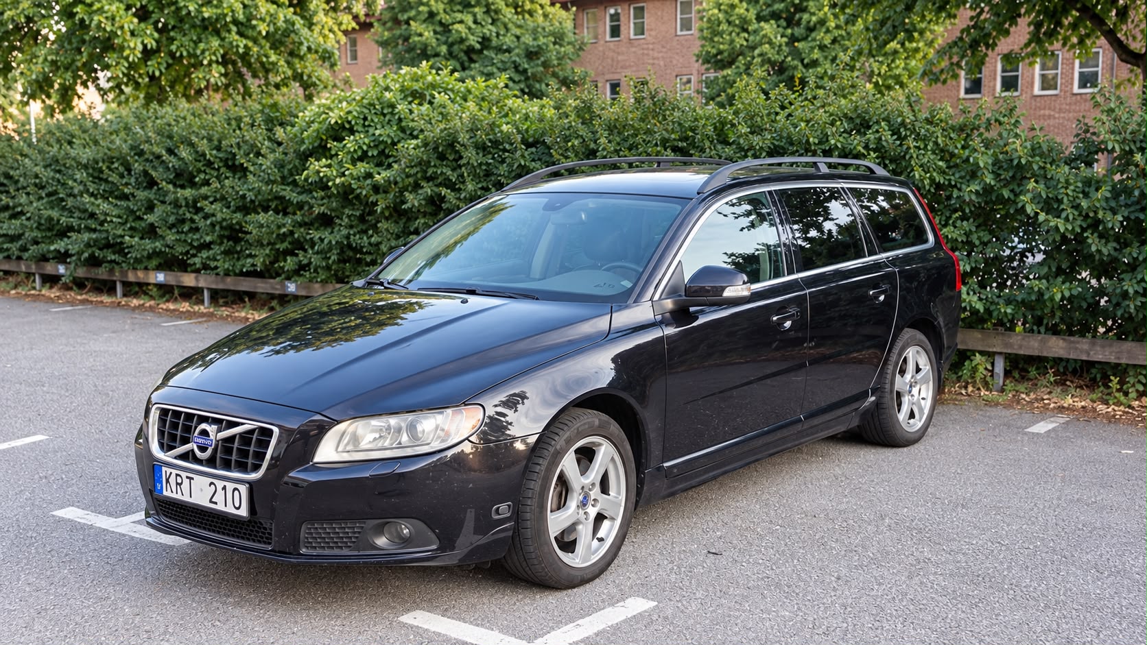 Volvo V70 2.5FT 2011, bild 2/3