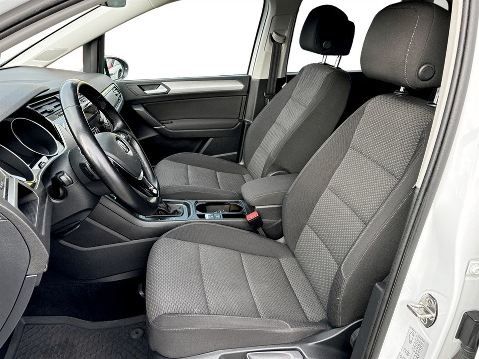 Volkswagen Touran 1.5 TSI 2020, bild 4/10