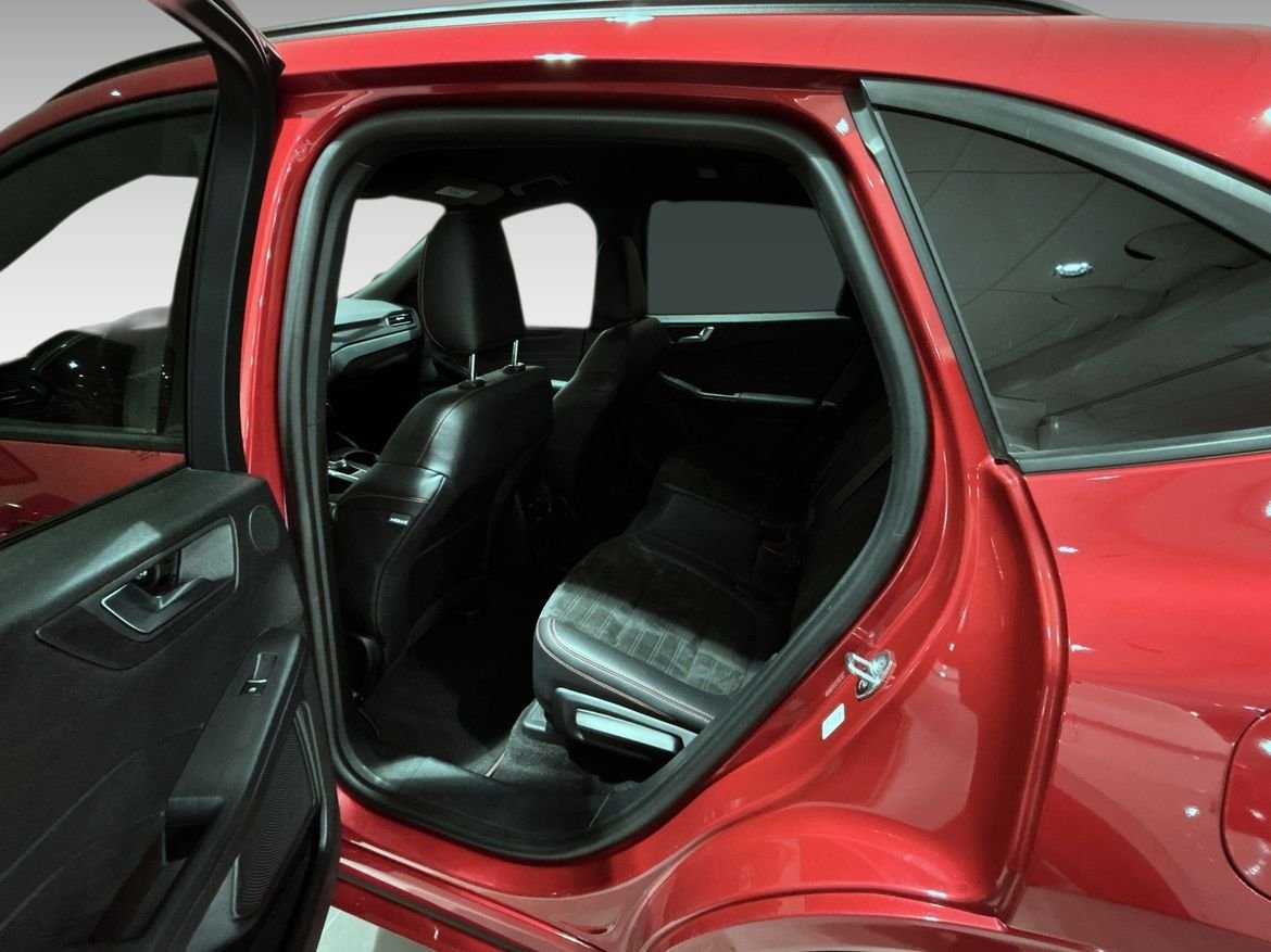 Ford Kuga 2.5 Plugin-Hybrid 2022, bild 6/7