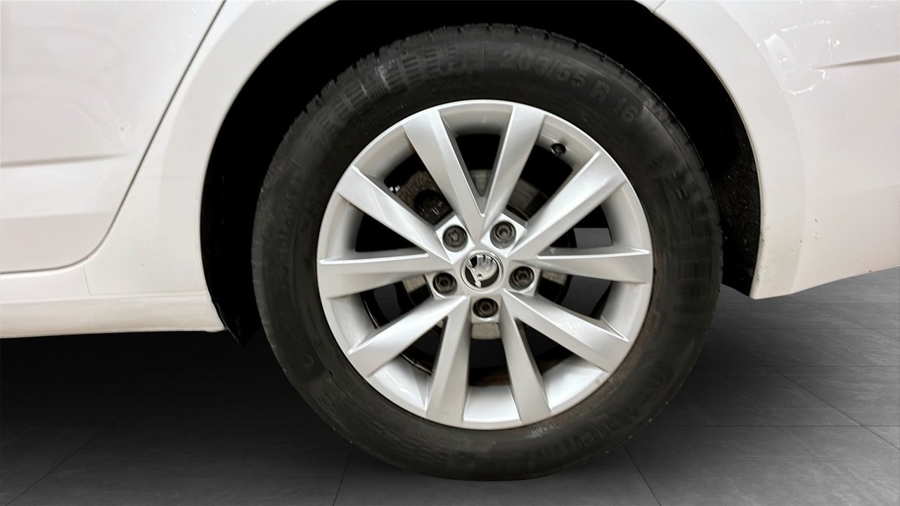 Skoda Octavia 1.0 TSI 2020, bild 6/10