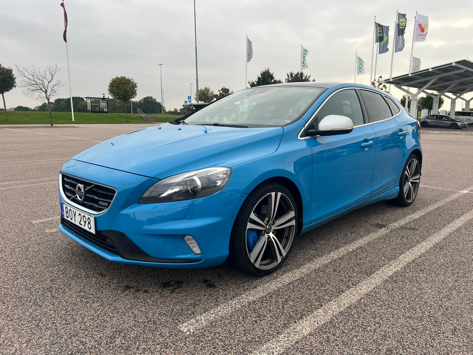 Volvo V40 D3 R Design 2014, bild 3/50