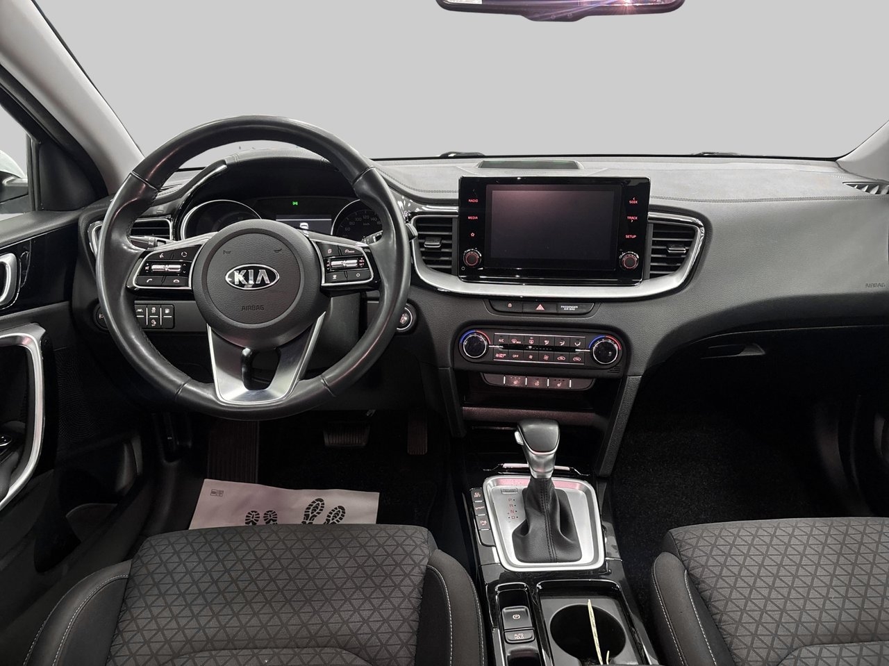 Kia Ceed 1.6 GDI Advance 2021, bild 7/10