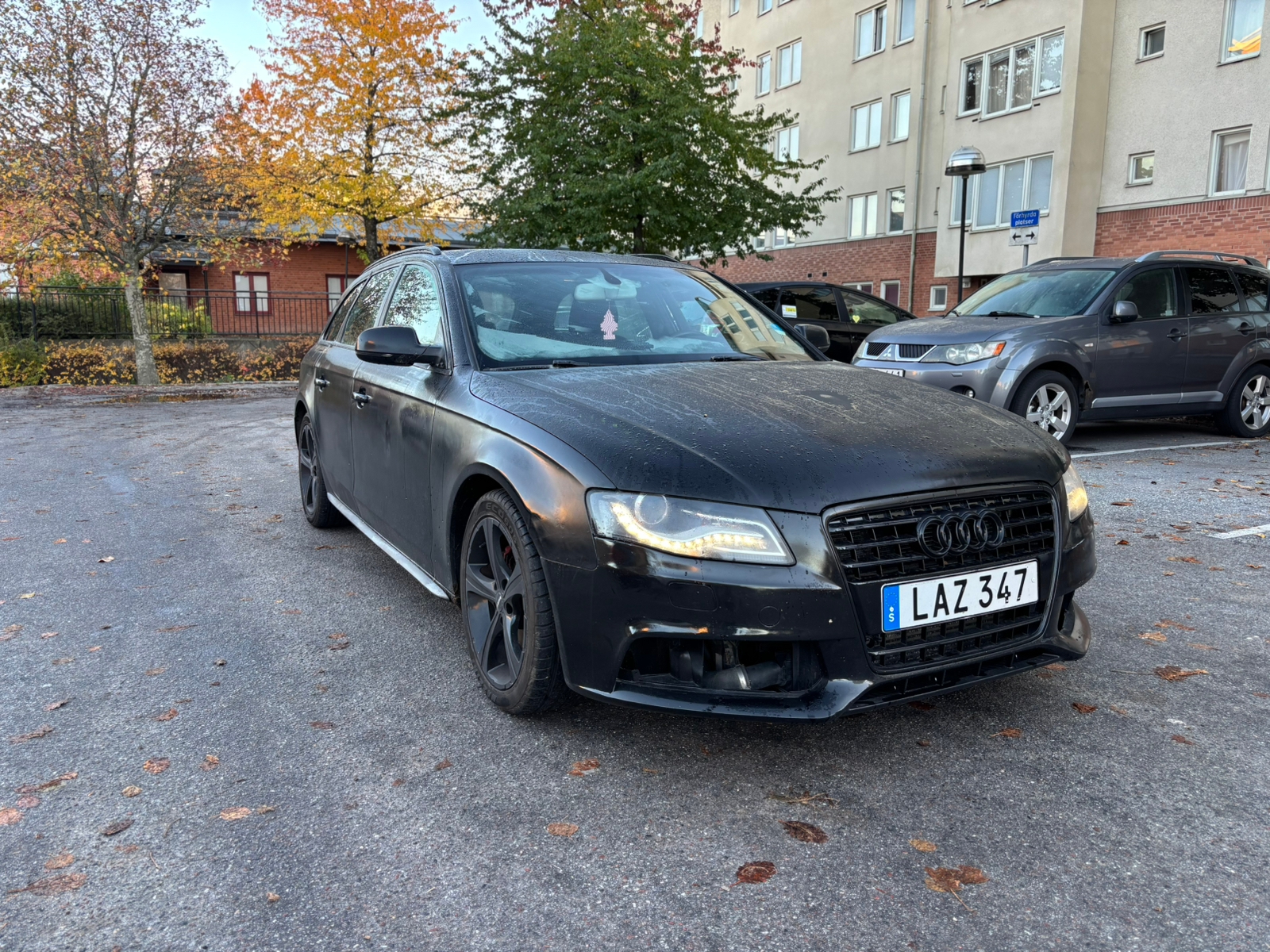Audi A4 2.0 TDI 2011, bild 2/9