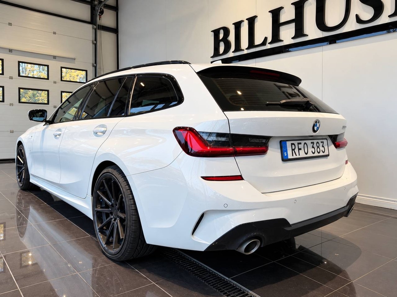 BMW 330e M Sport 2021, bild 2/10