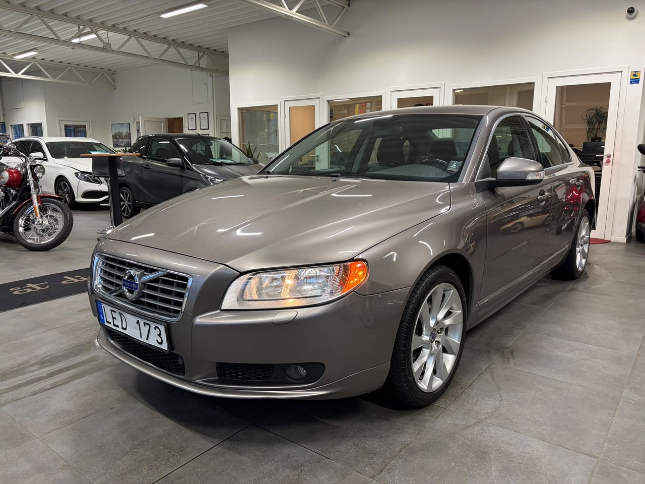 Volvo S80 T4 Kinetic 2011, bild 3/10
