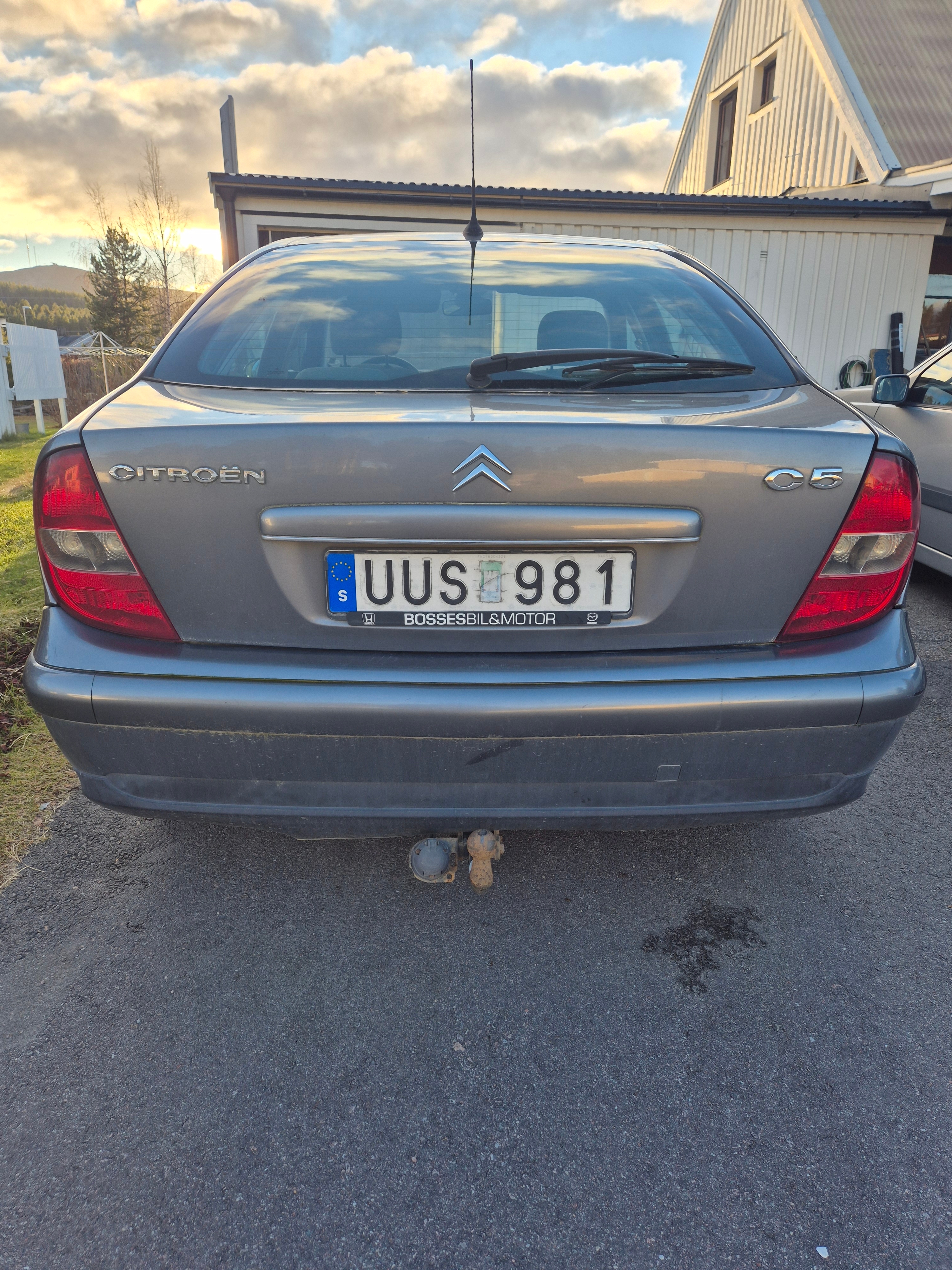 Citroen C5 2.0 16V 2004, bild 3/4