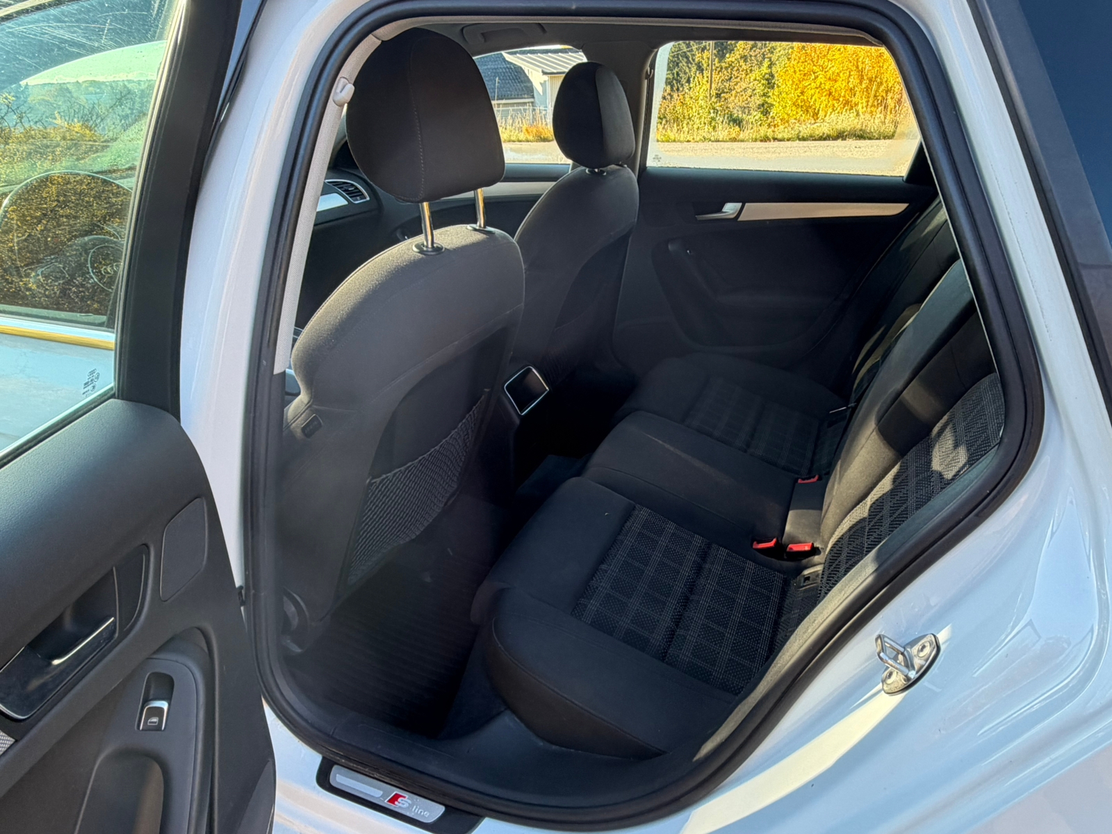 Audi A4 2.0 TDI 2015, bild 6/6