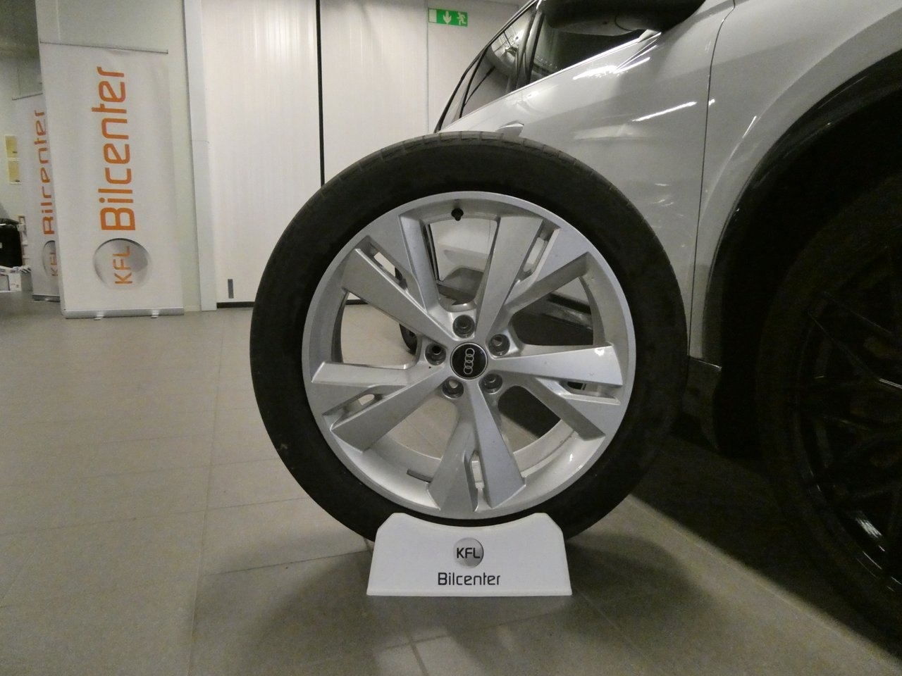 Audi Q4 e-tron 40 2022, kuva 2/10