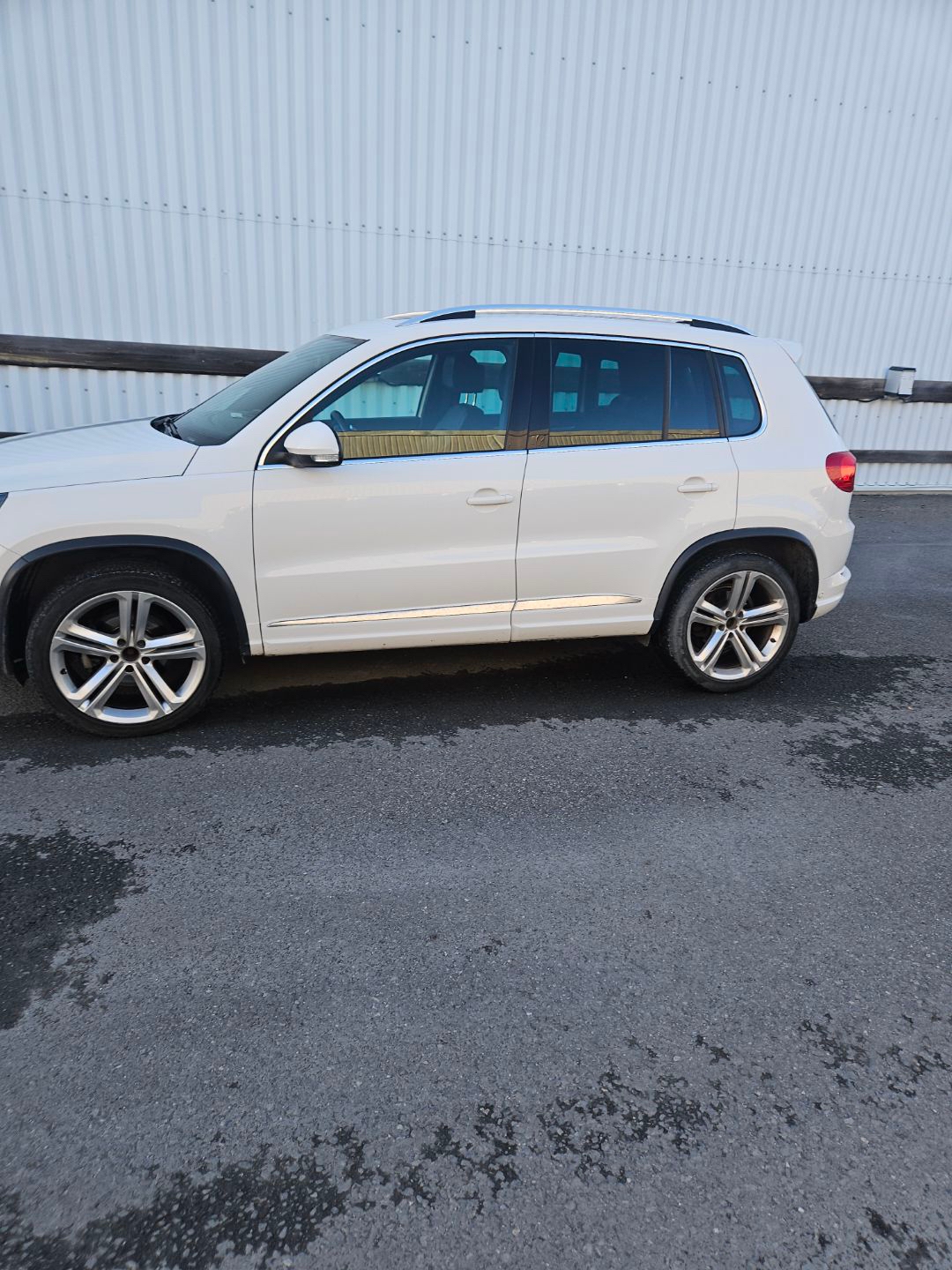 Volkswagen Tiguan 2.0 TDI R-Line 2013, bild 4/6