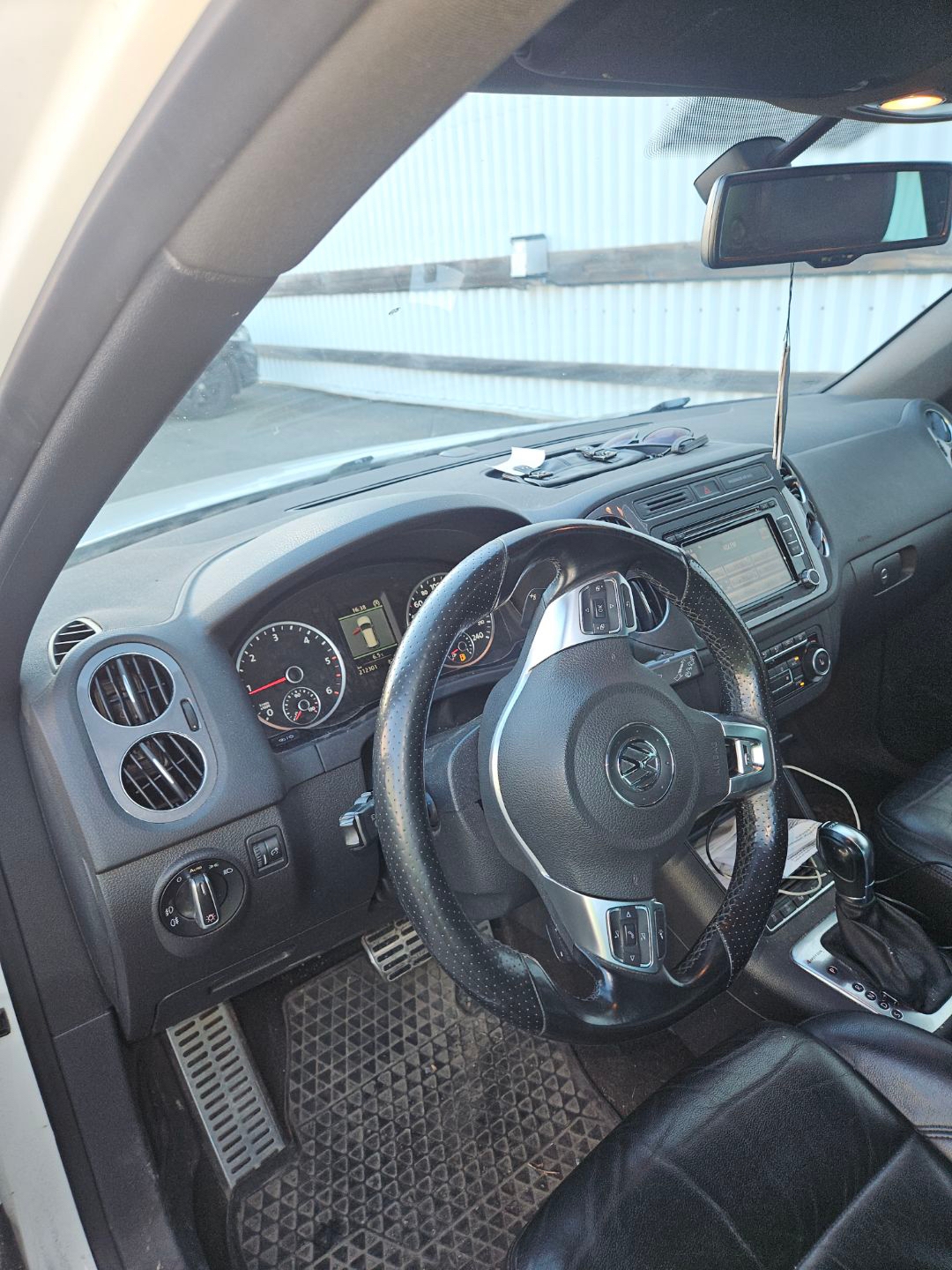 Volkswagen Tiguan 2.0 TDI R-Line 2013, bild 5/6
