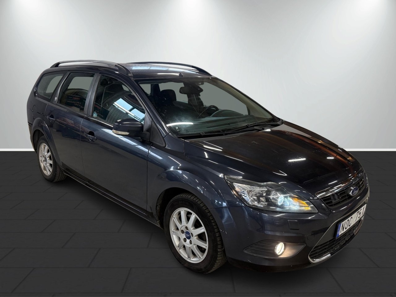 Ford Focus 1.8 Ghia 2009, bild 3/10