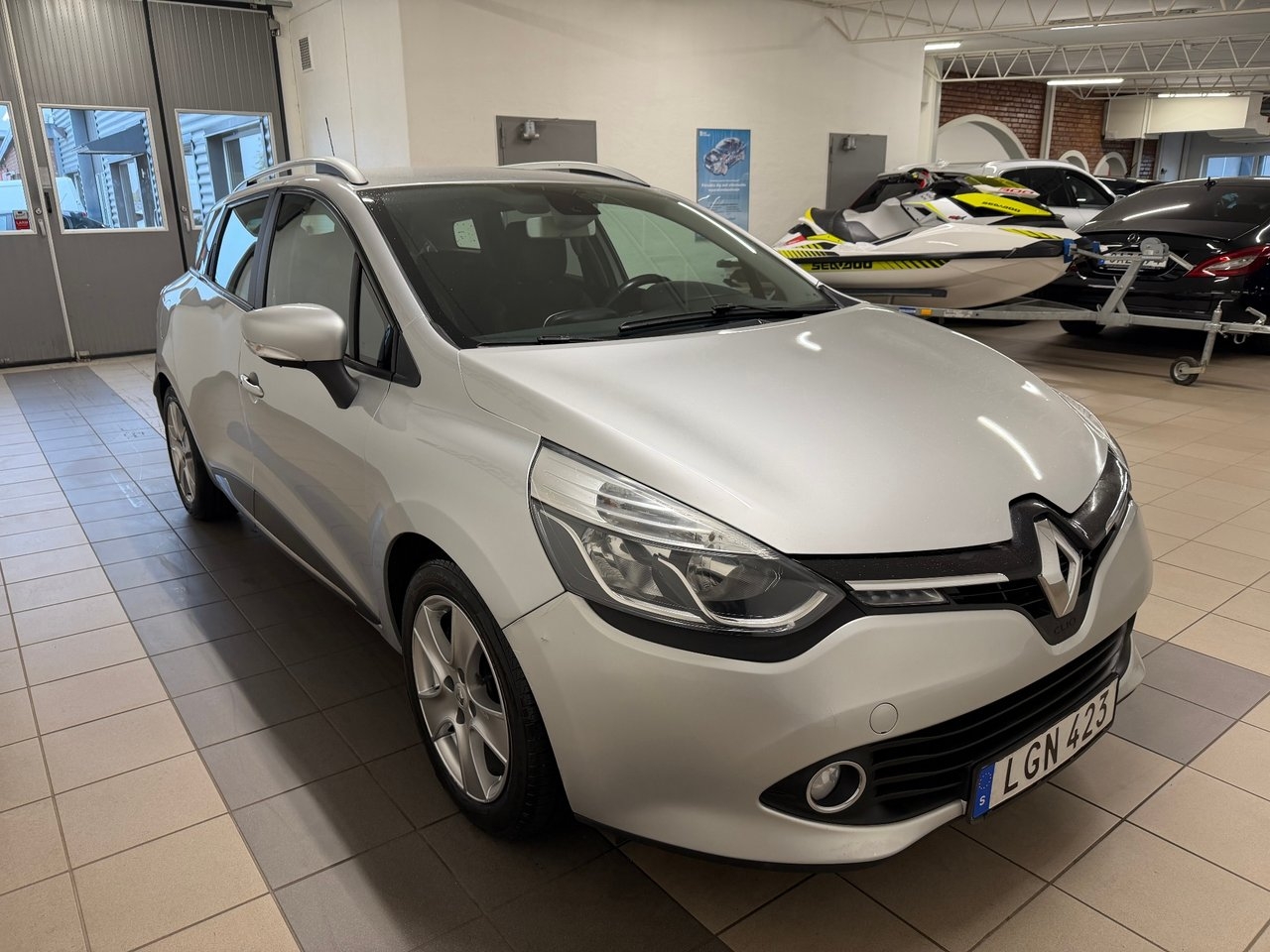 Renault Clio TCe 90 Dynamique 2016, bild 6/10