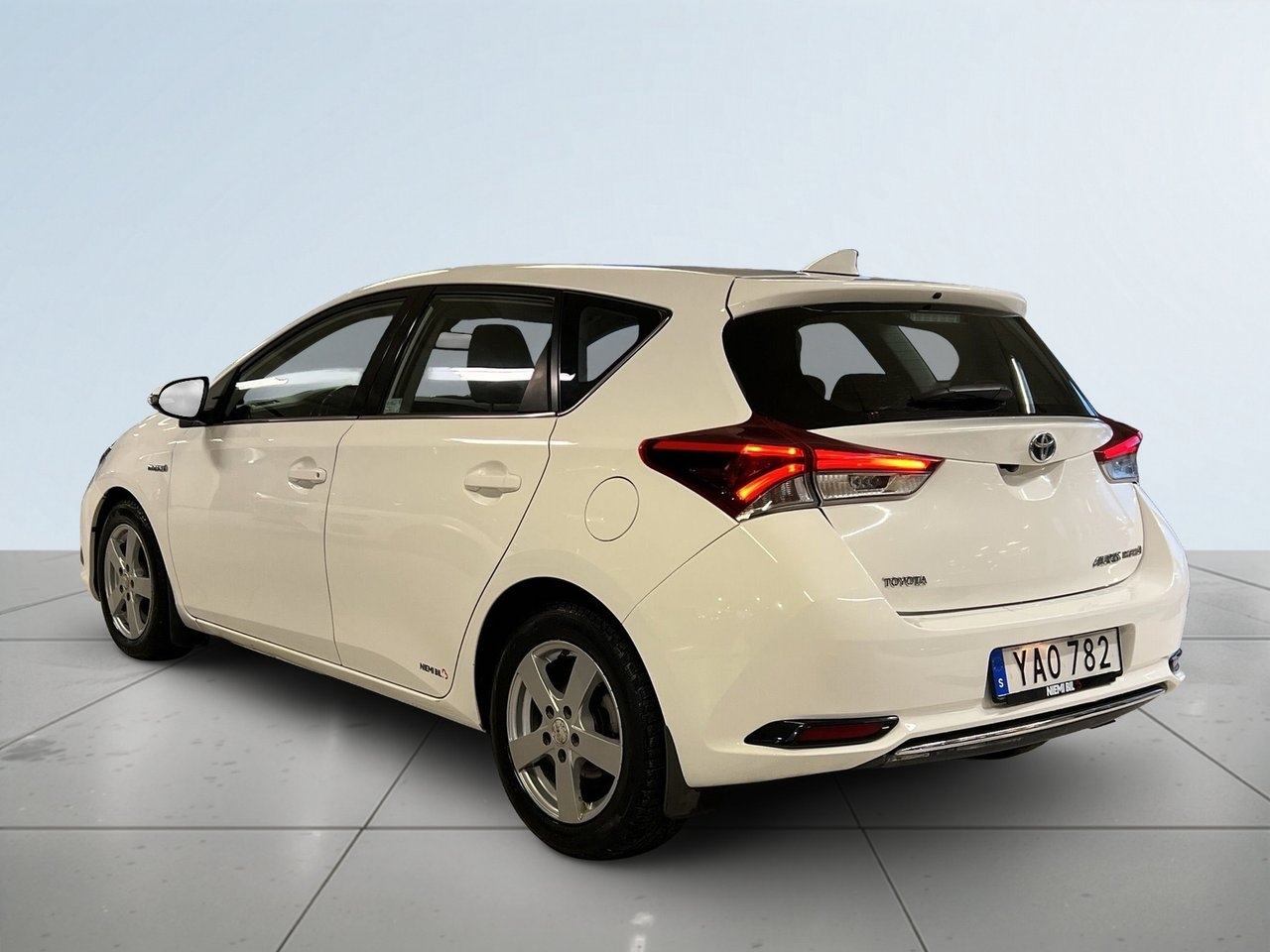 Toyota Auris 1.8 Hybrid Active 2015, bild 5/10