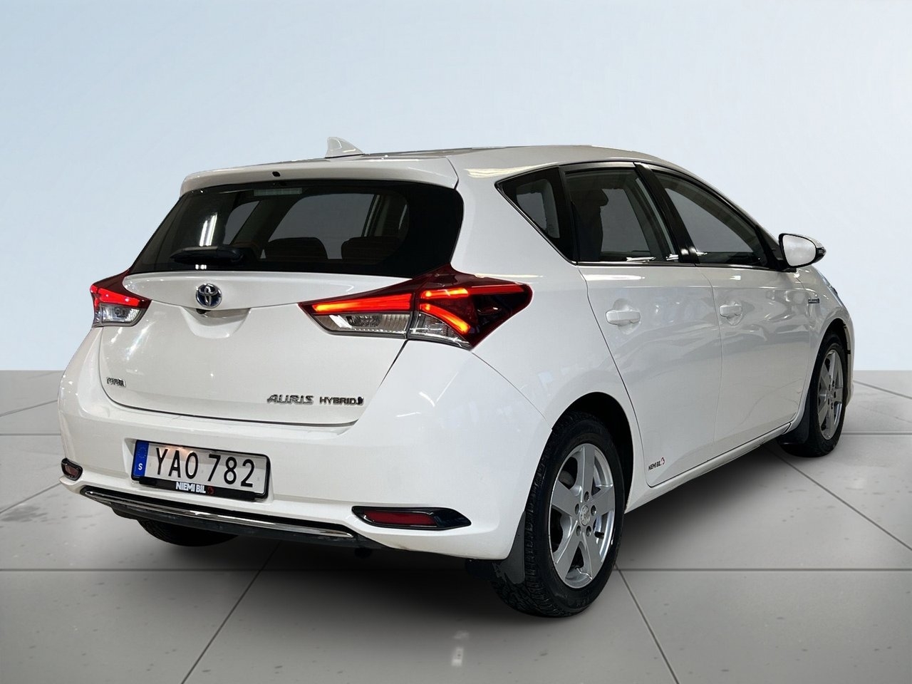Toyota Auris 1.8 Hybrid Active 2015, bild 6/10