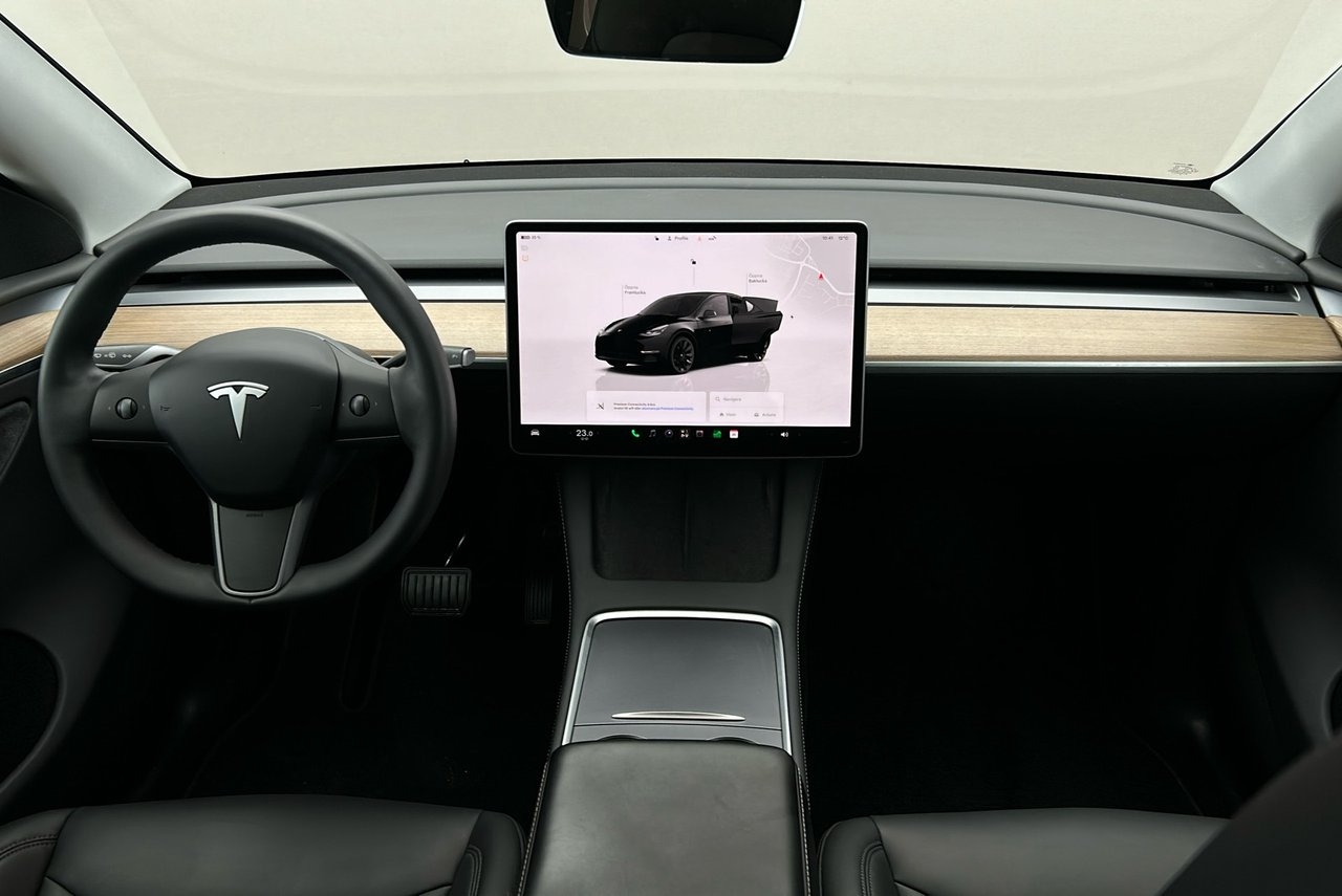 Tesla Model Y 2023, bild 6/10