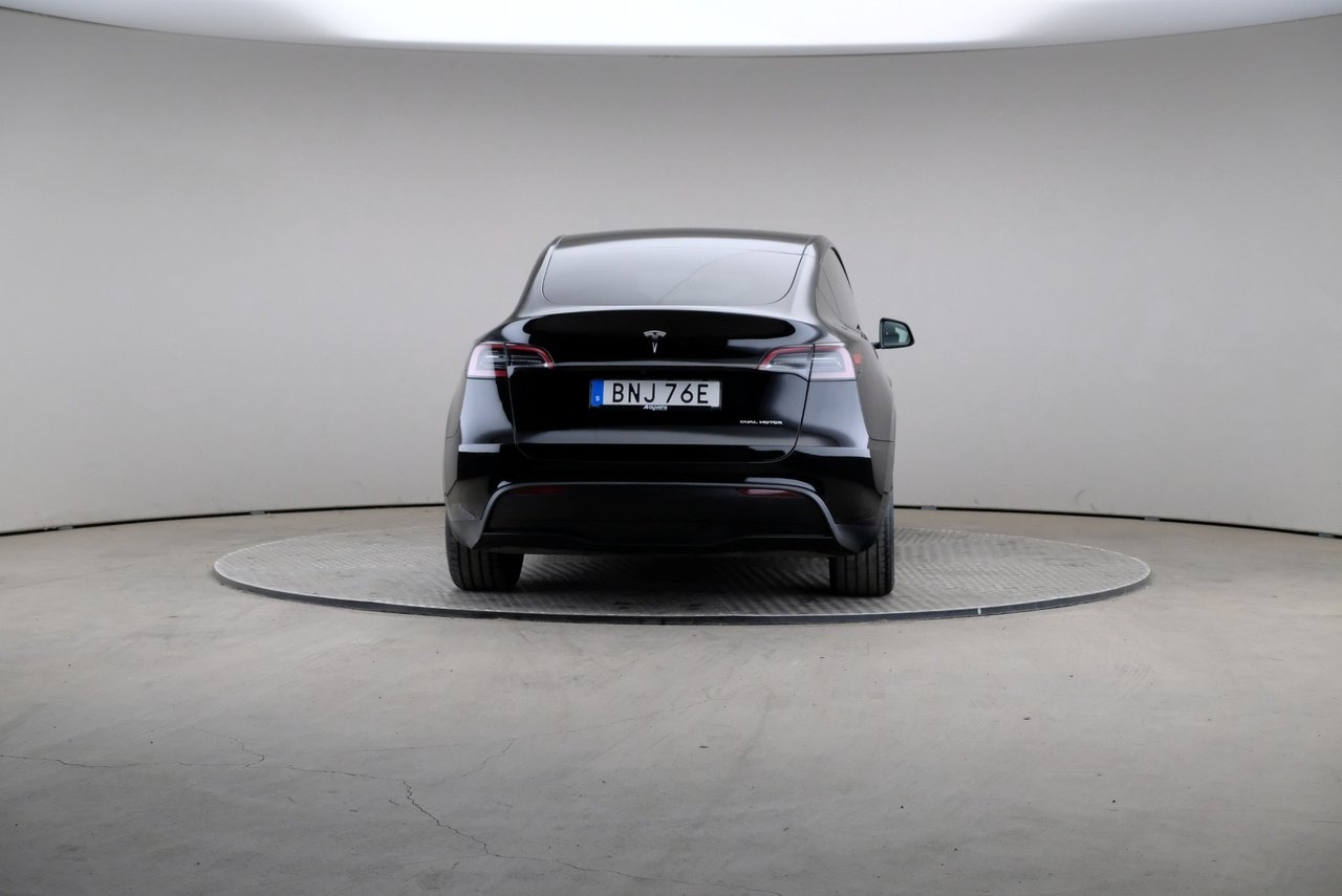 Tesla Model Y 2023, bild 5/10