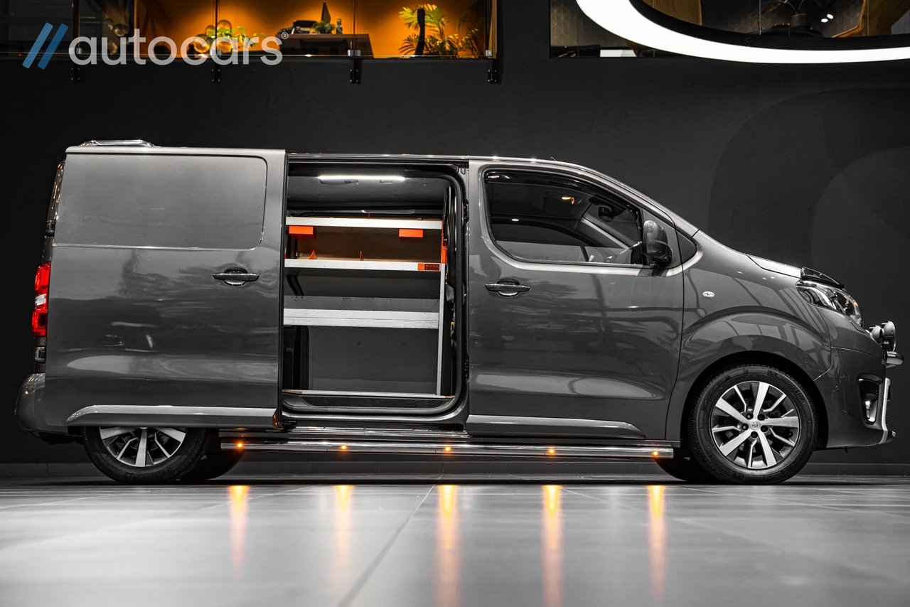 Toyota Proace 2.0 D-4D 2019, bild 2/10