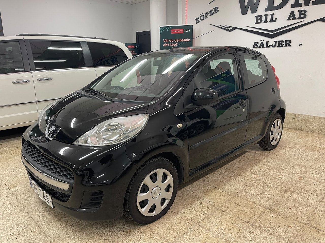 Peugeot 107 1.0 70 2-Tronic 2010, bild 2/10