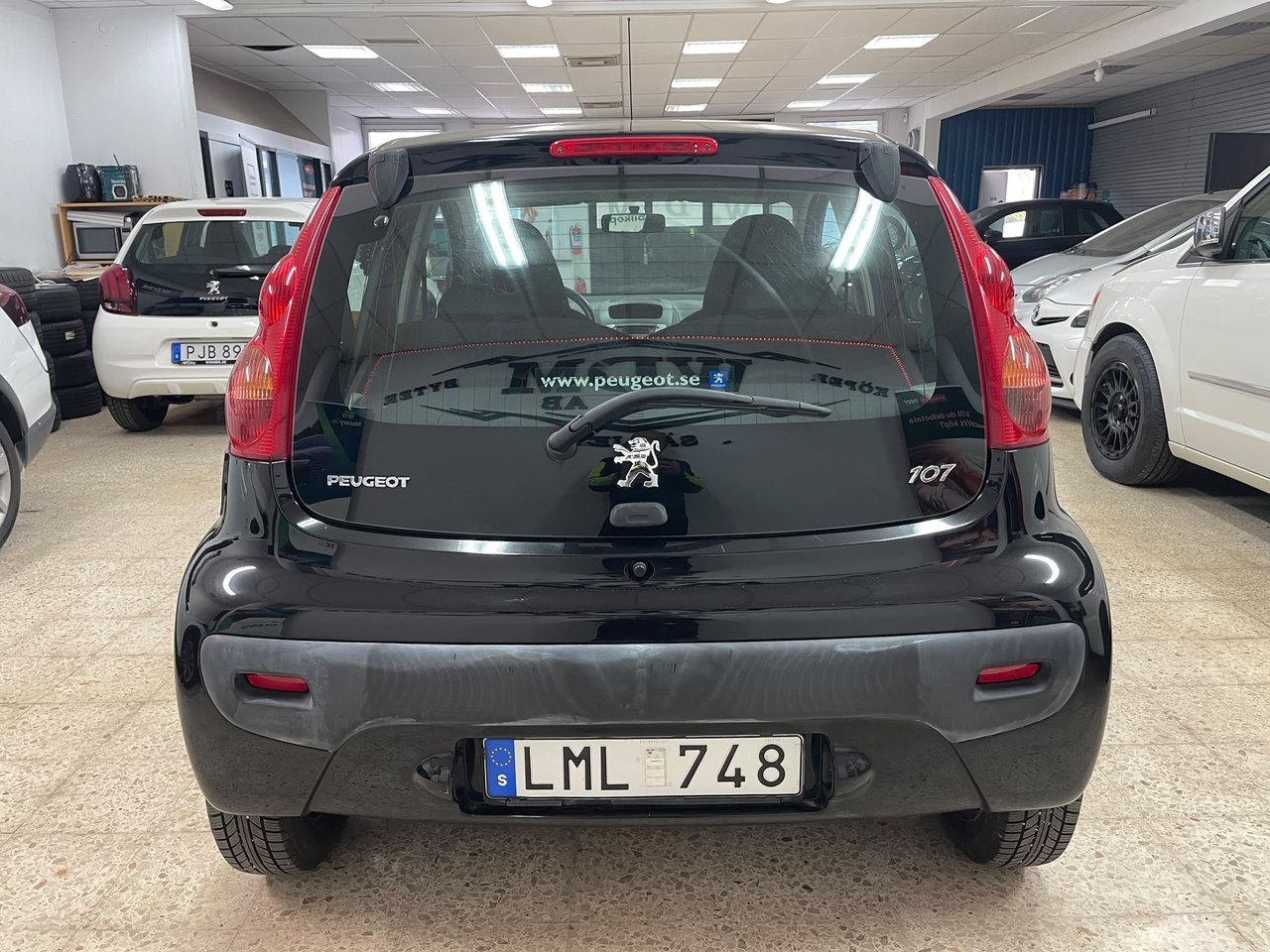 Peugeot 107 1.0 70 2-Tronic 2010, bild 5/10