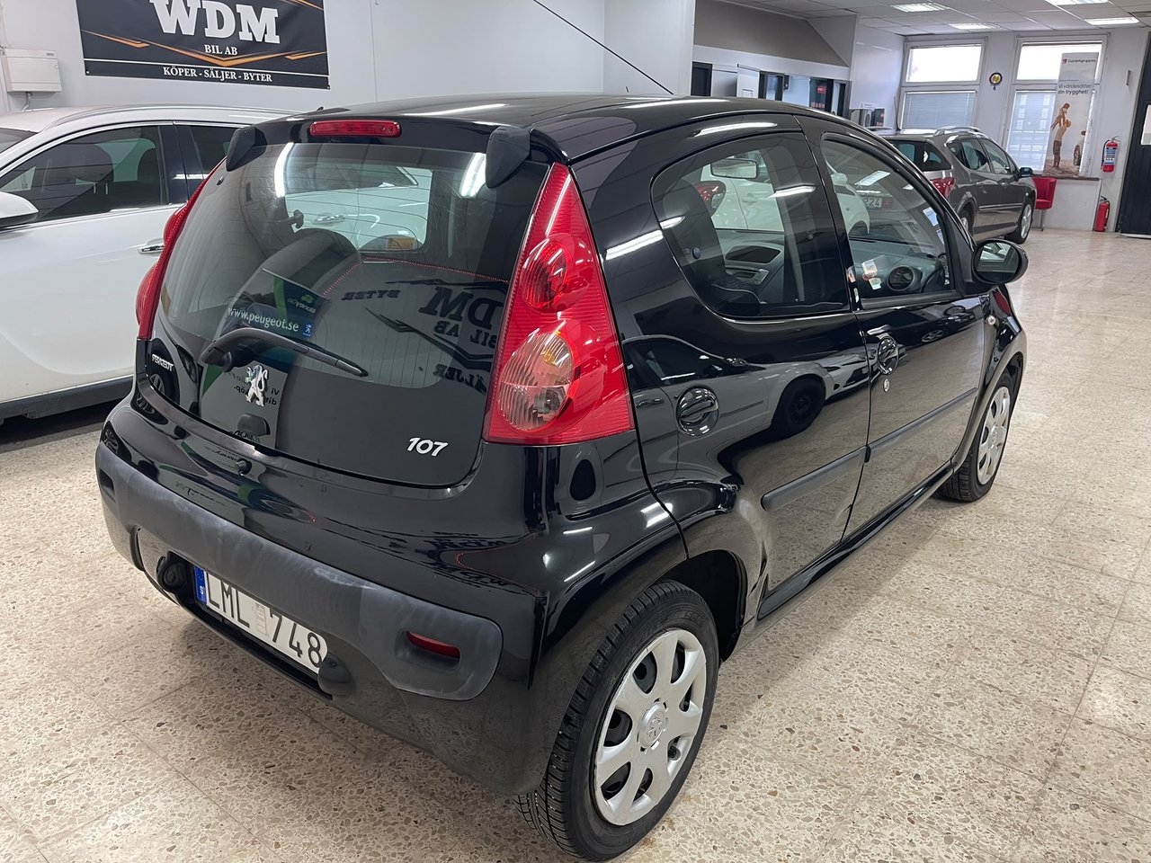 Peugeot 107 1.0 70 2-Tronic 2010, bild 6/10