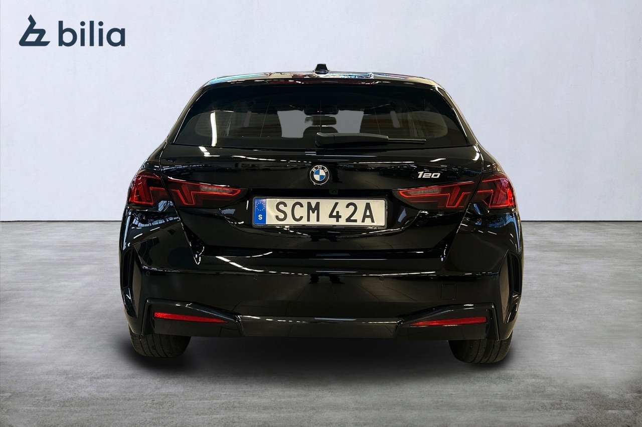 BMW 120 2026, bild 6/10