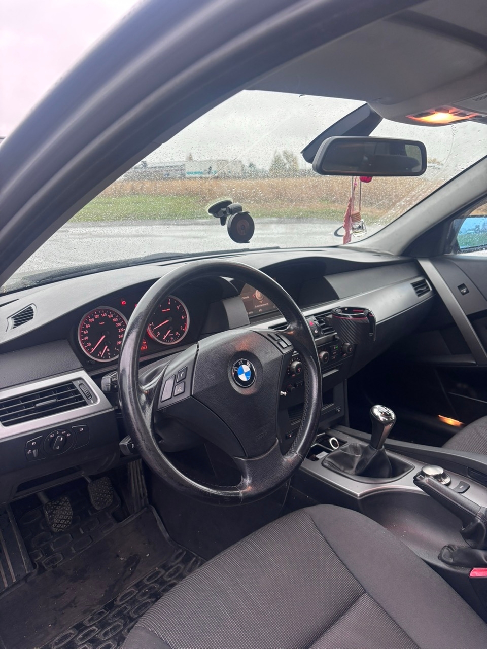 BMW 520i 2004, bild 7/9