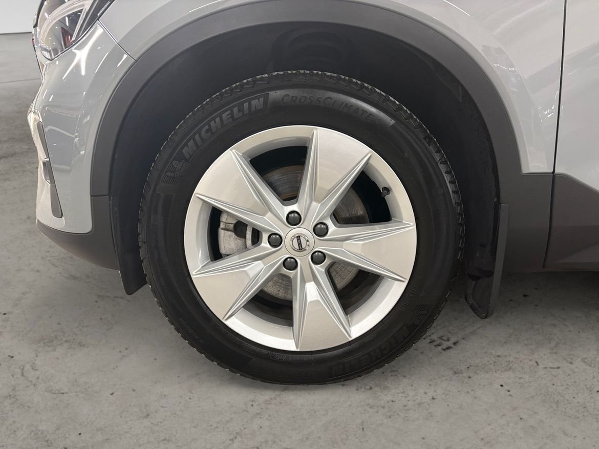 Volvo XC40 B4 Core 2024, bild 4/8