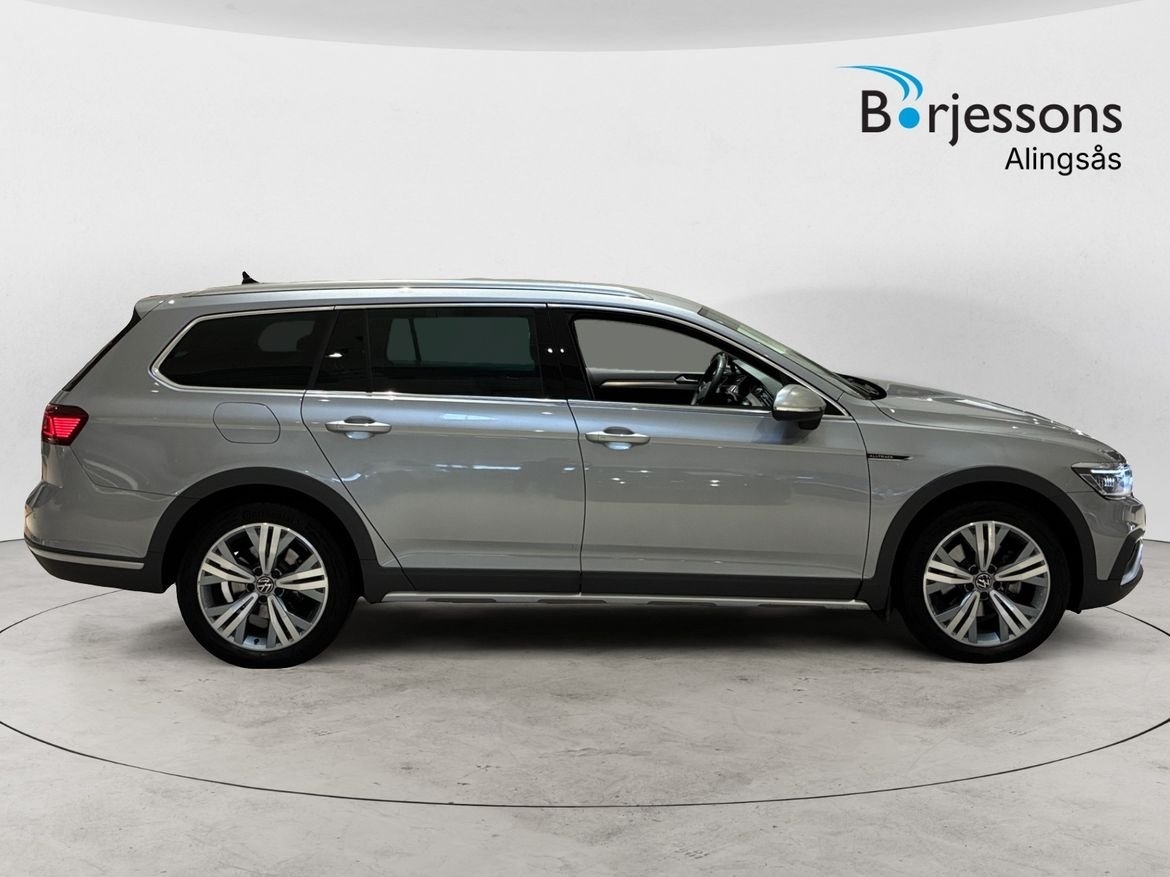 Volkswagen Passat Alltrack 2.0 TDI SCR 2022, bild 2/10