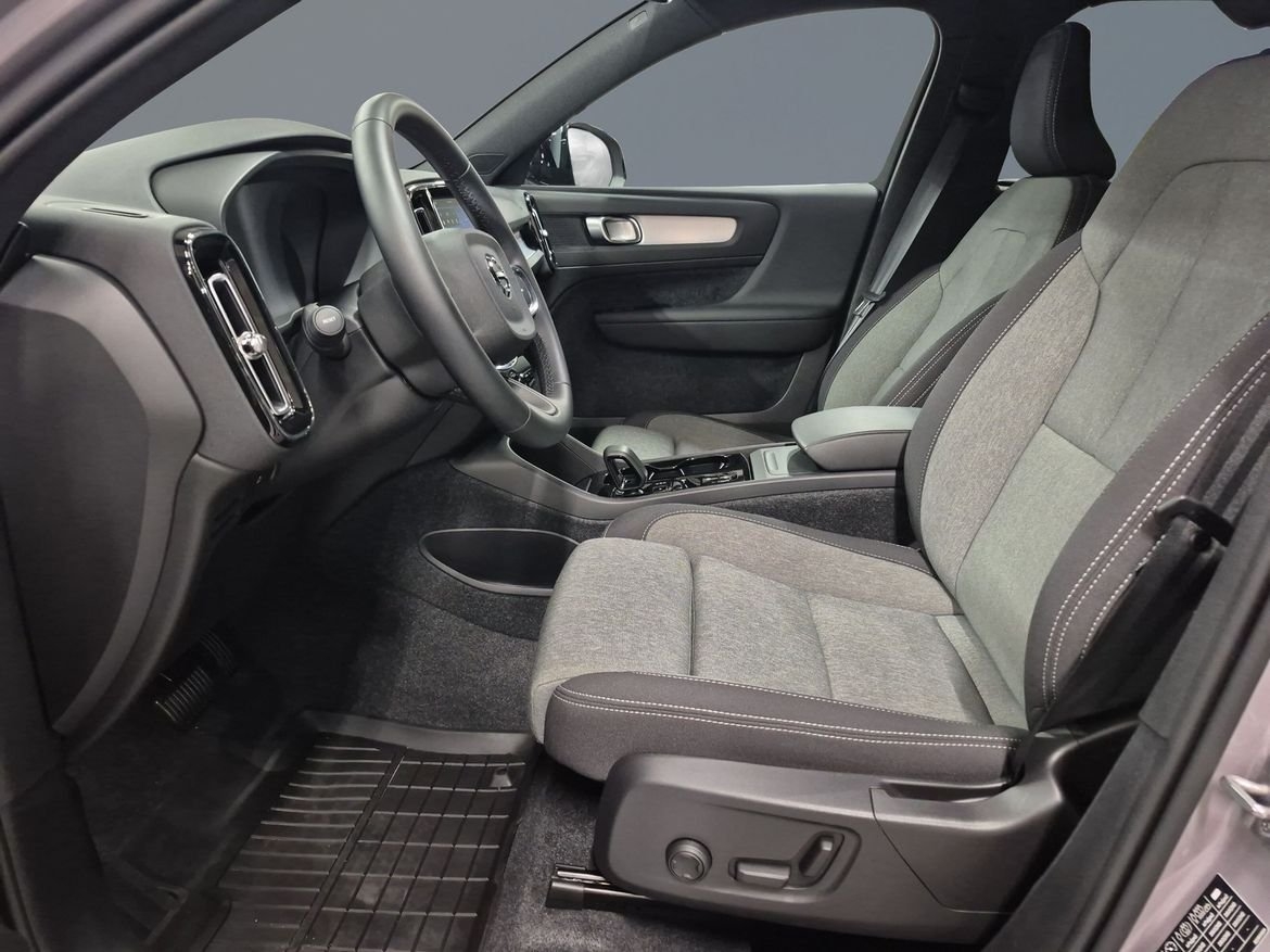 Volvo XC40 B4 Plus Dark 2026, bild 6/10