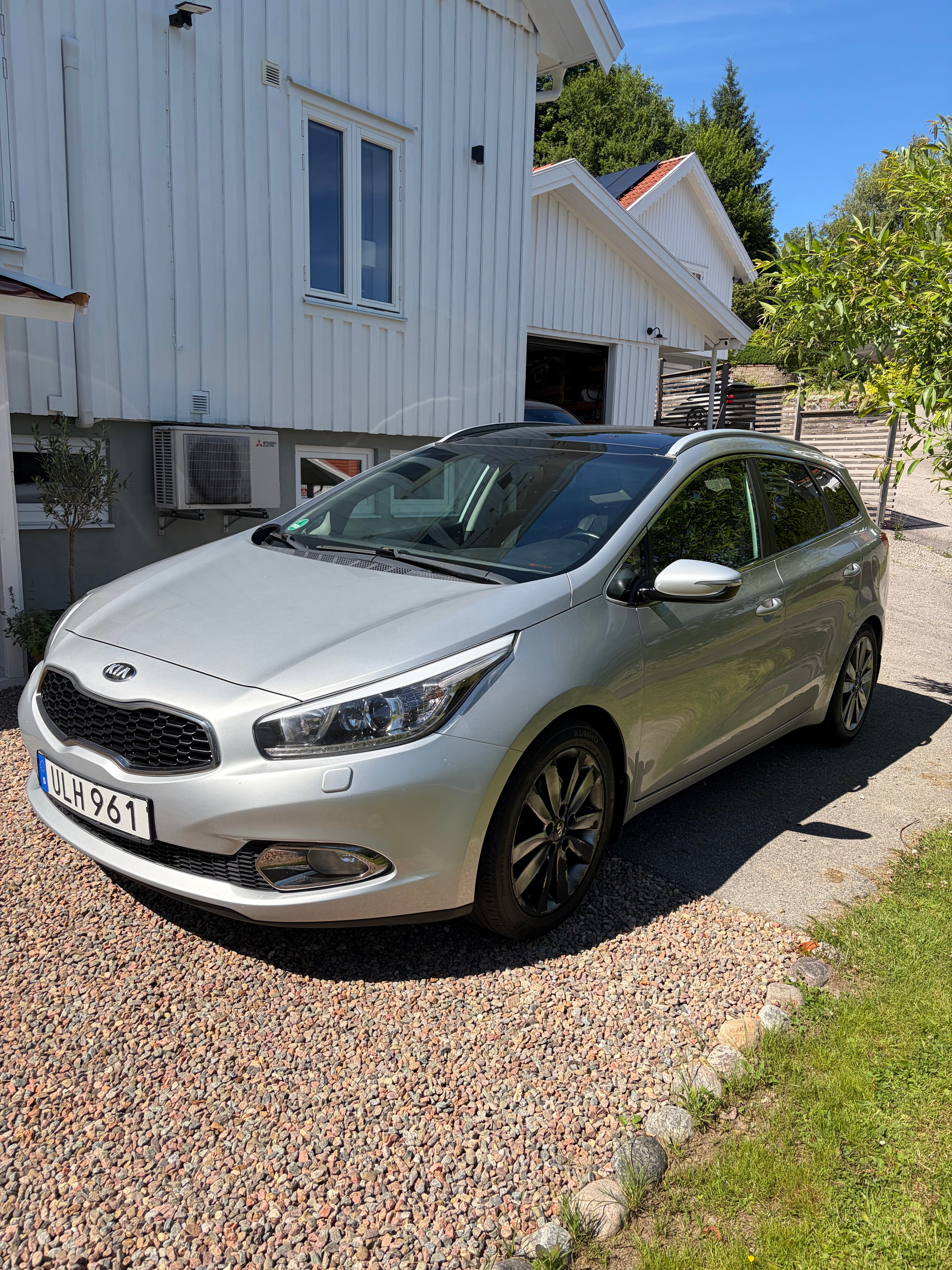 Kia Ceed 1.6 CRDi 128 2014, bild 3/5