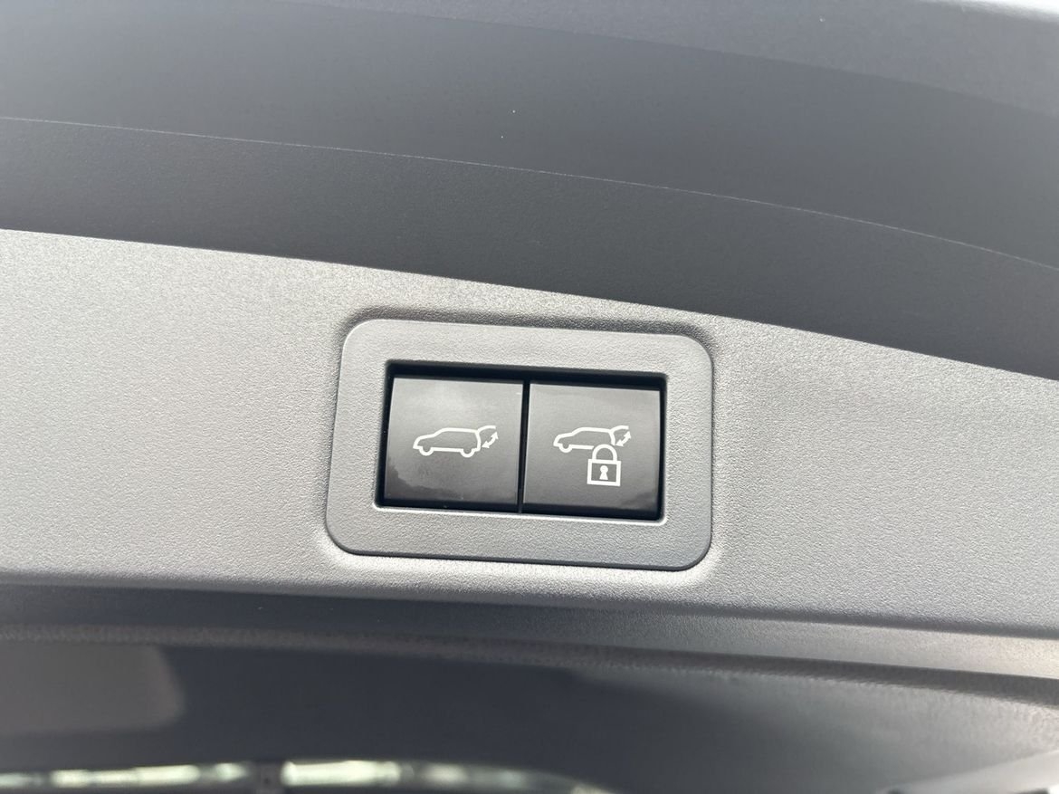 Toyota Corolla 1.8 Hybrid 2025, bild 4/10