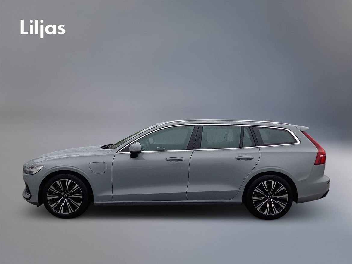 Volvo V60 T6 Core Bright 2024, bild 4/4