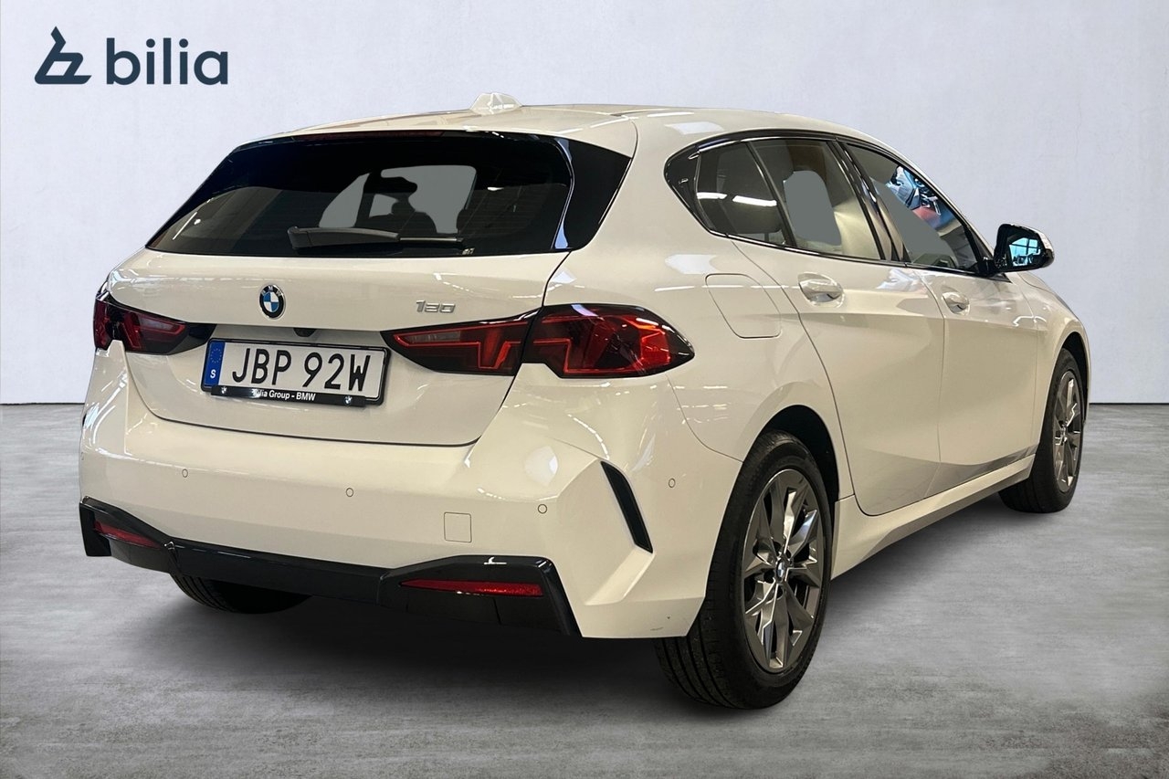 BMW 120 2026, bild 2/10