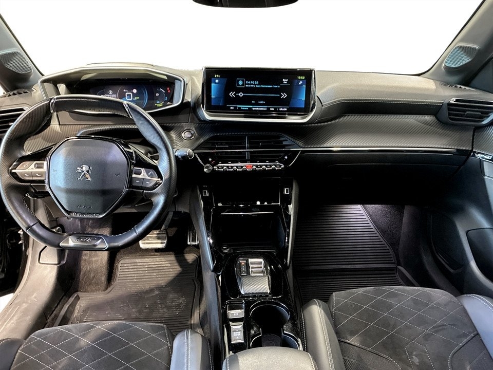 Peugeot e-208 136 GT 2022, bild 6/10