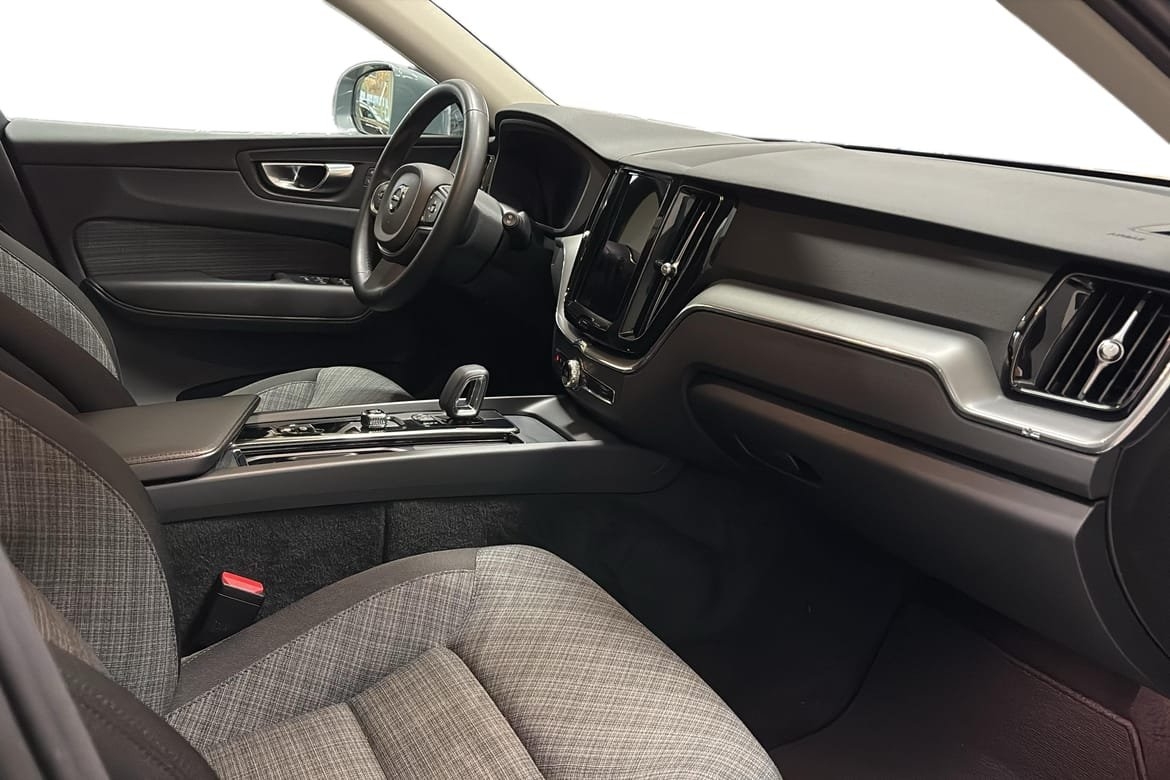 Volvo XC60 B4 Diesel Core 2023, bild 4/10