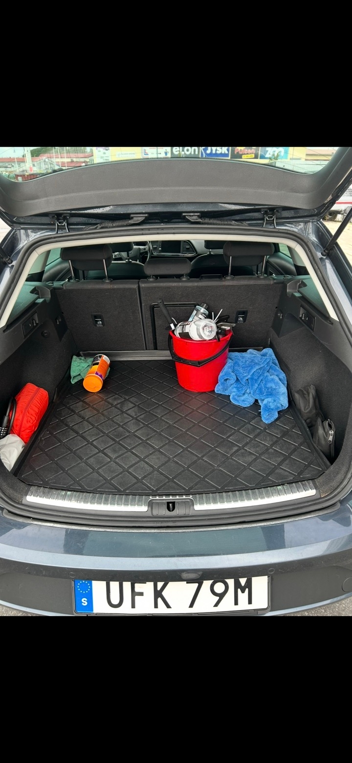 Seat Leon 1.5 TSI 2019, bild 2/6
