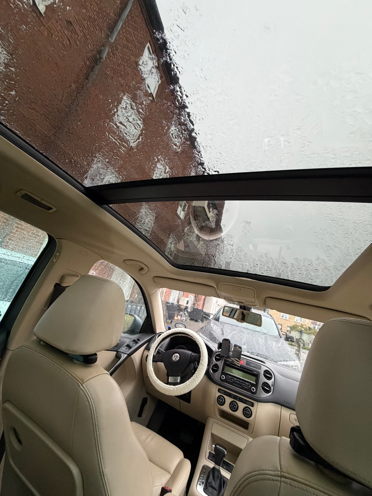 Volkswagen Tiguan 2009, bild 3/5