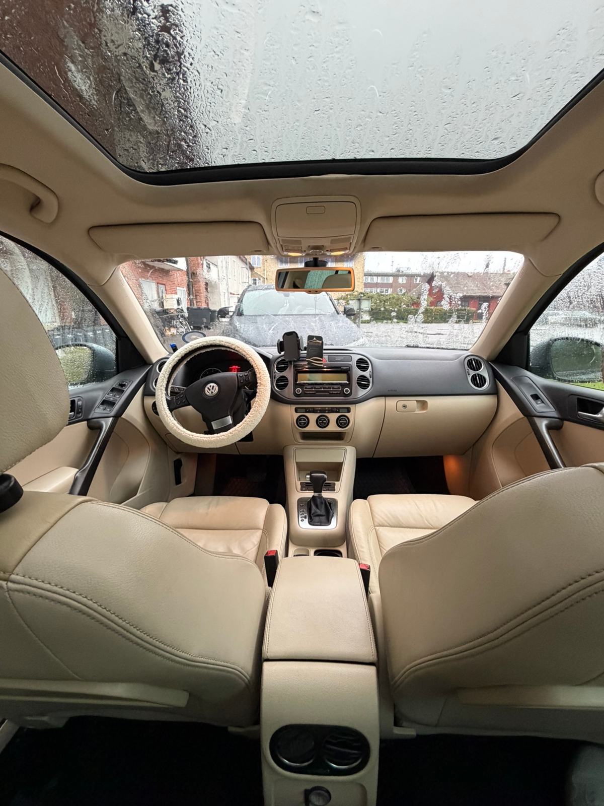 Volkswagen Tiguan 2009, bild 4/5