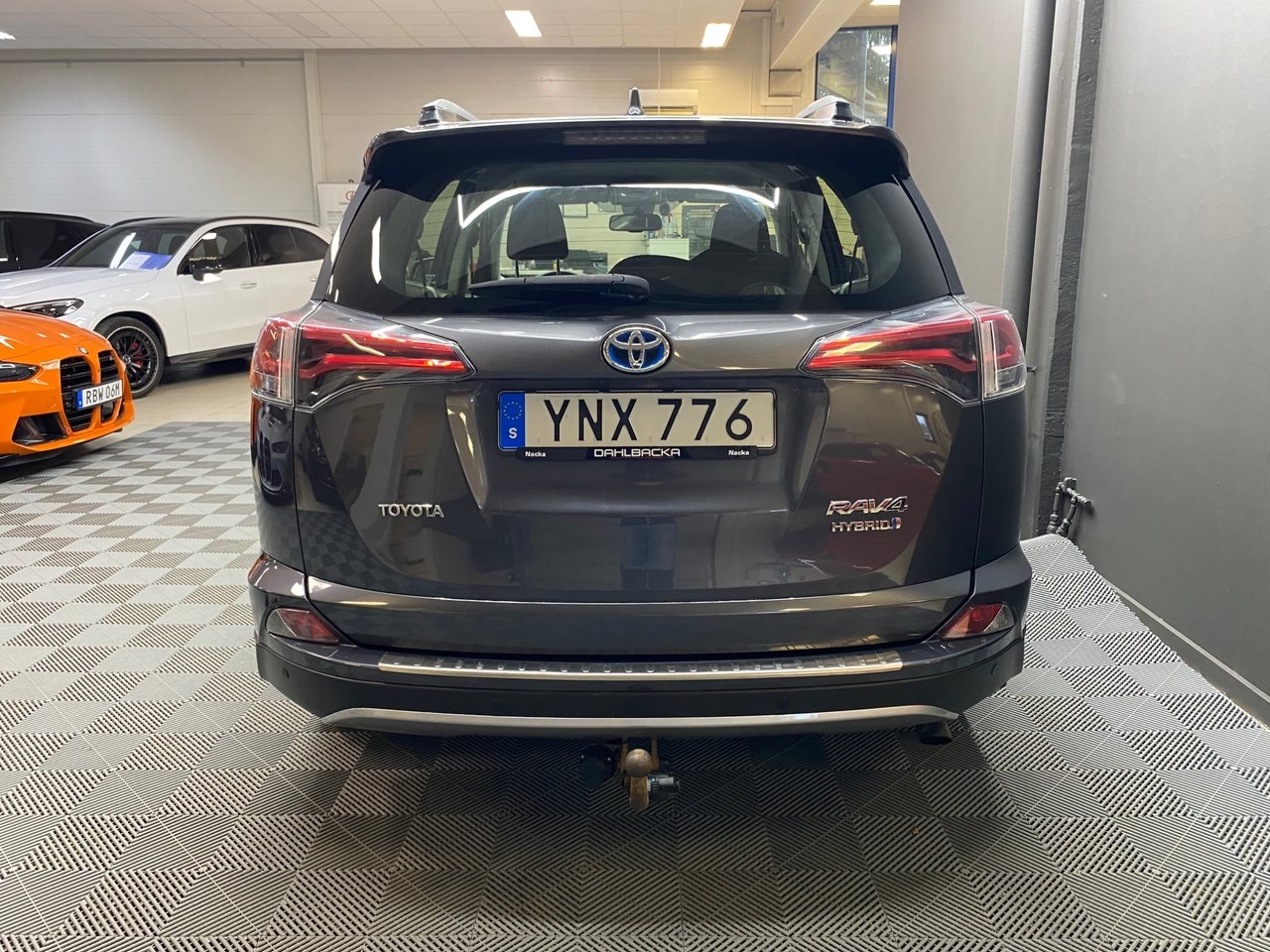 Toyota RAV4 2.5 Hybrid Active 2017, bild 4/10