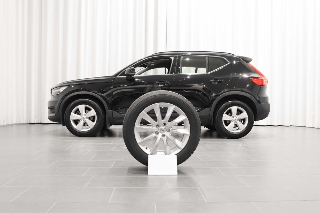 Volvo XC40 T3 2020, bild 2/10