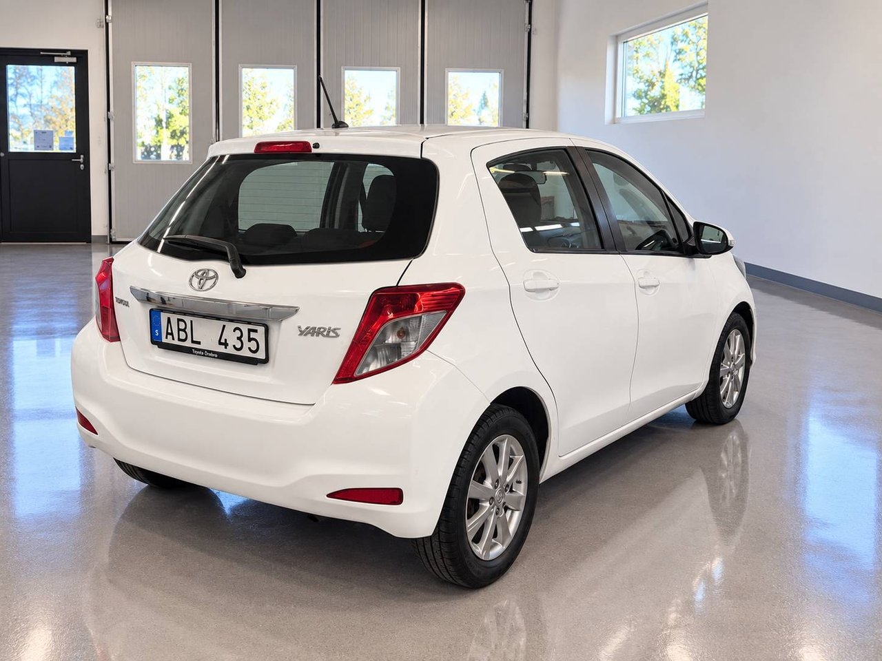Toyota Yaris 1.33 Active 2013, bild 5/10
