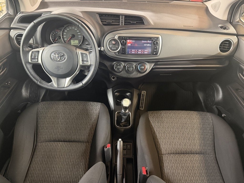 Toyota Yaris 1.33 Active 2013, bild 7/10