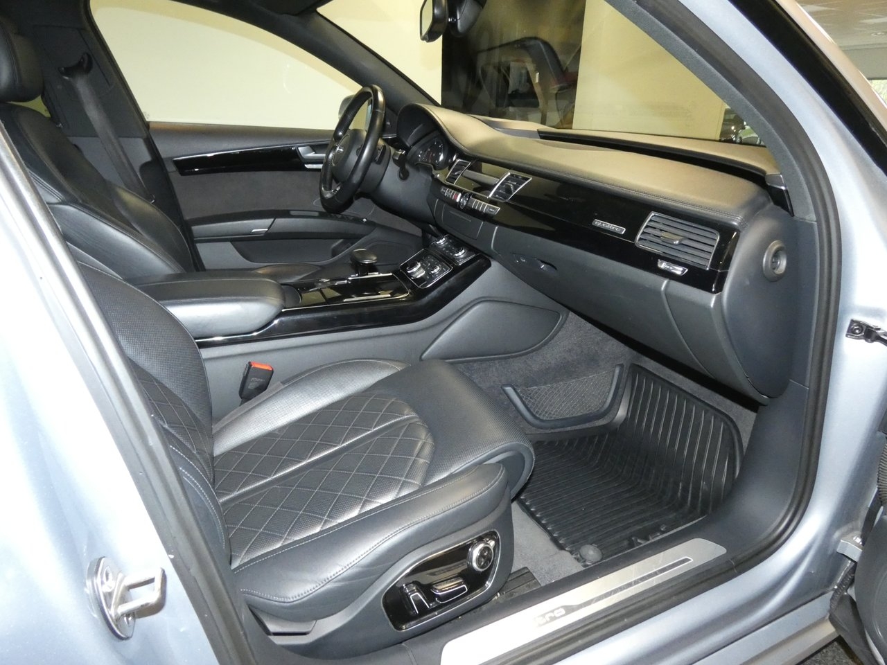 Audi A8 3.0 TDI 2017, bild 3/10