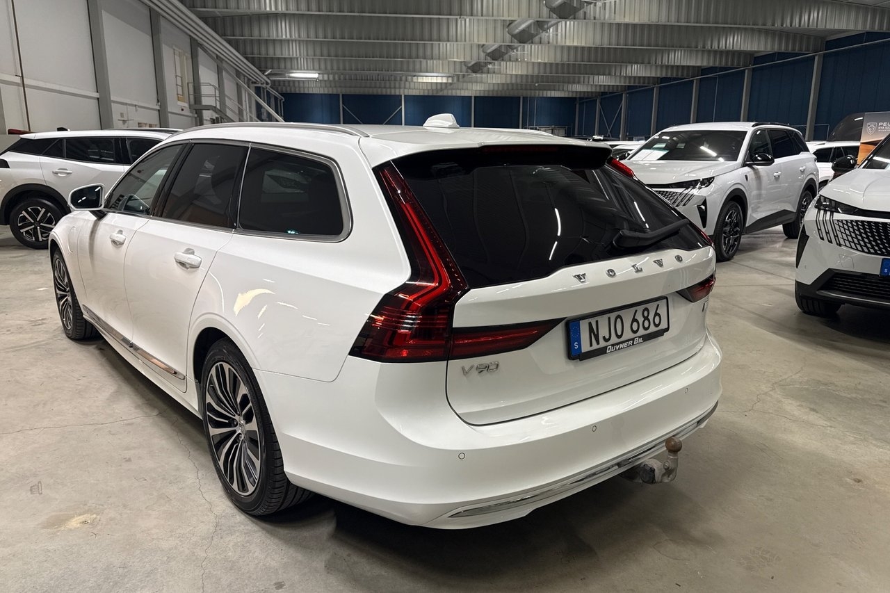 Volvo V90 T6 Core 2024, bild 6/10