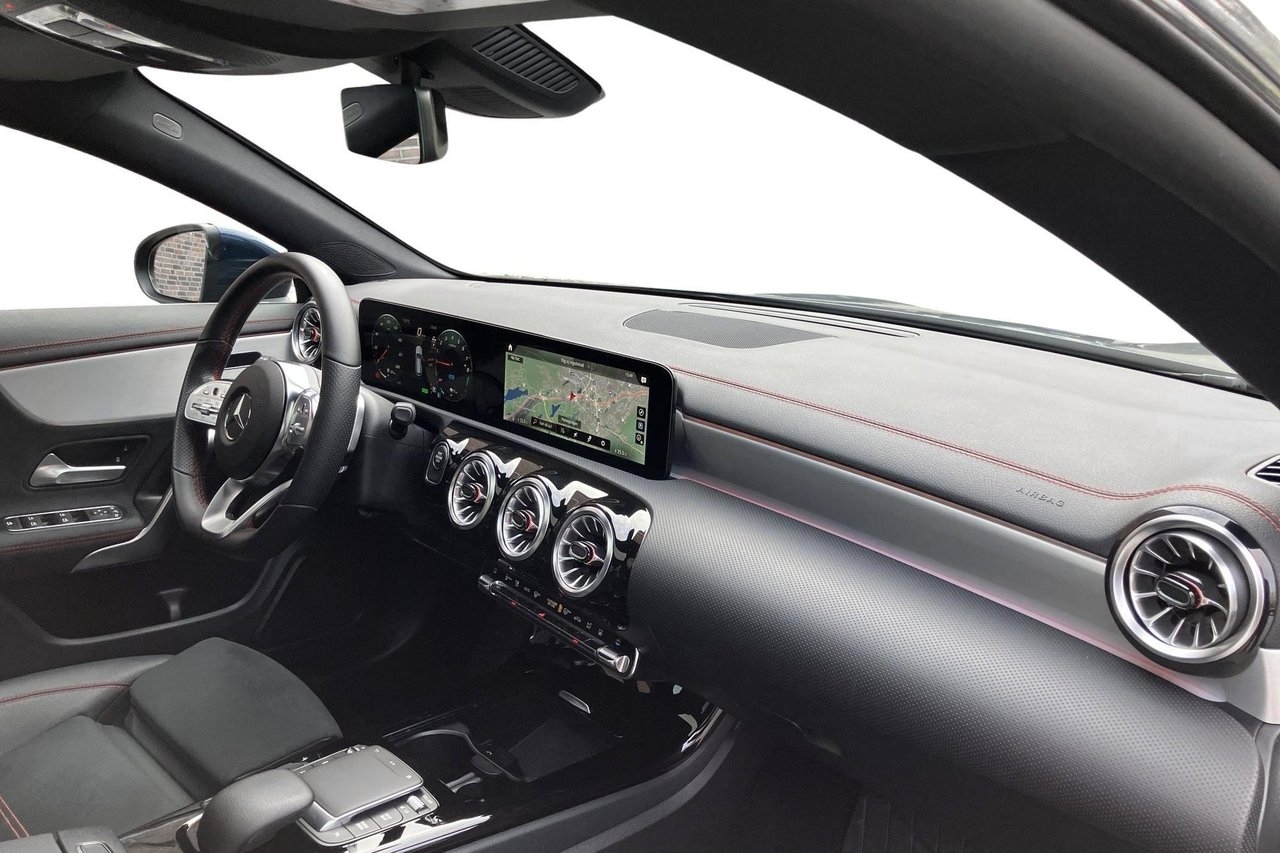 Mercedes-Benz CLA 250 e AMG Line 2023, bild 7/10