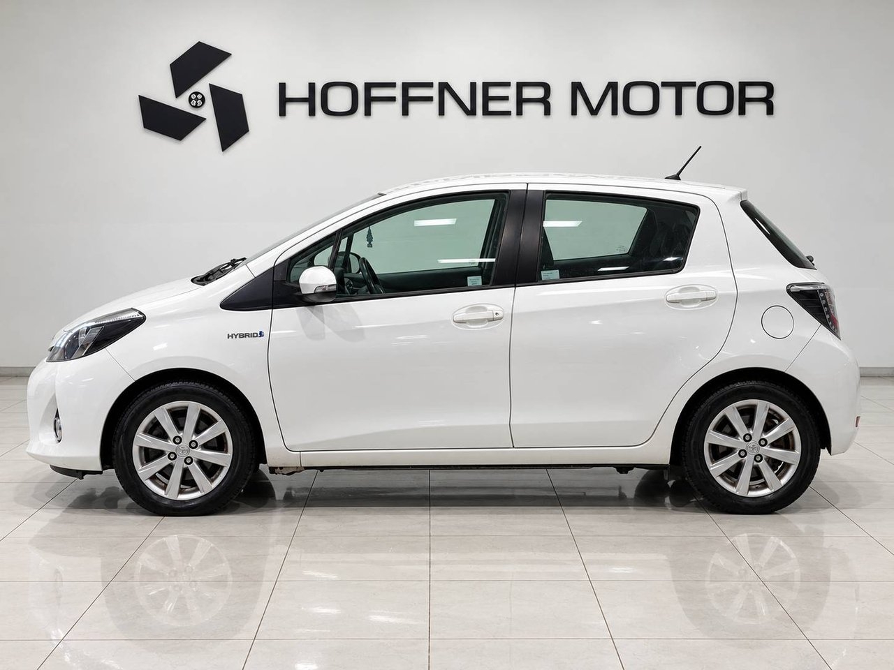 Toyota Yaris 1.5 Hybrid Active 2012, bild 4/10