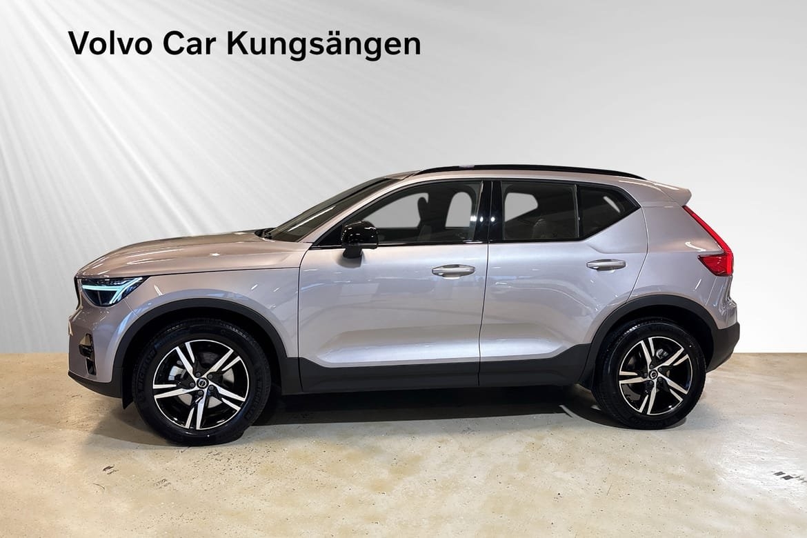 Volvo XC40 B4 Plus Dark 2026, bild 3/10