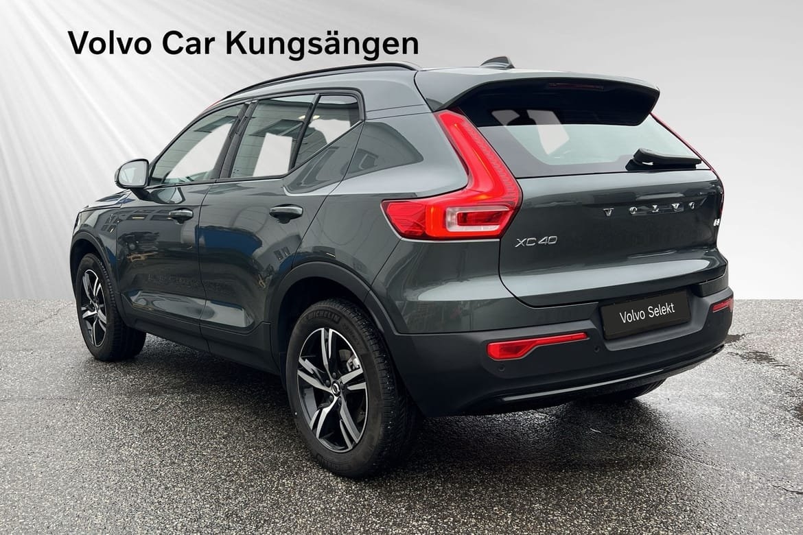 Volvo XC40 B4 Plus Dark 2026, bild 4/10