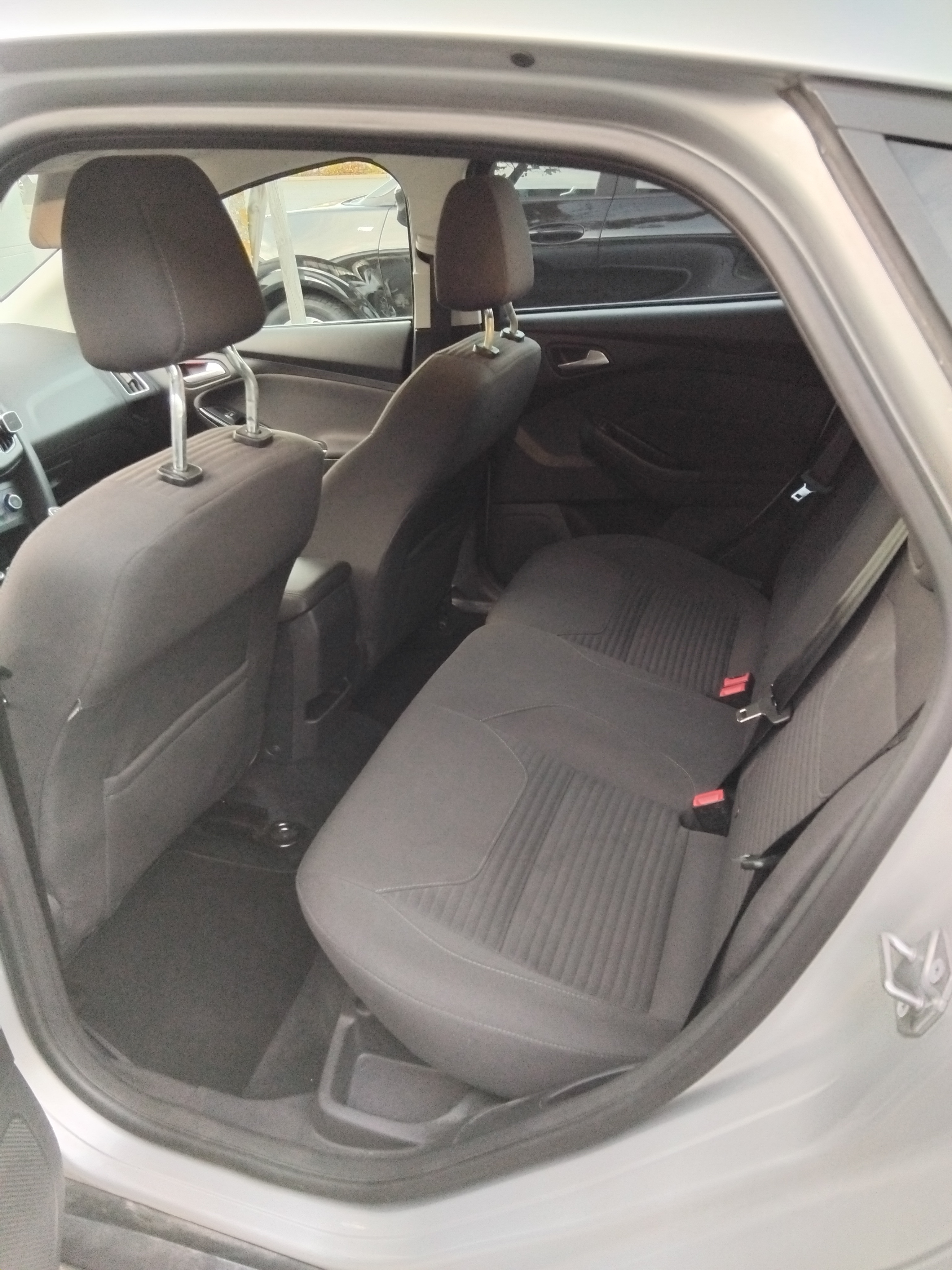 Ford Focus 1.0 EcoBoost 2016, bild 5/8
