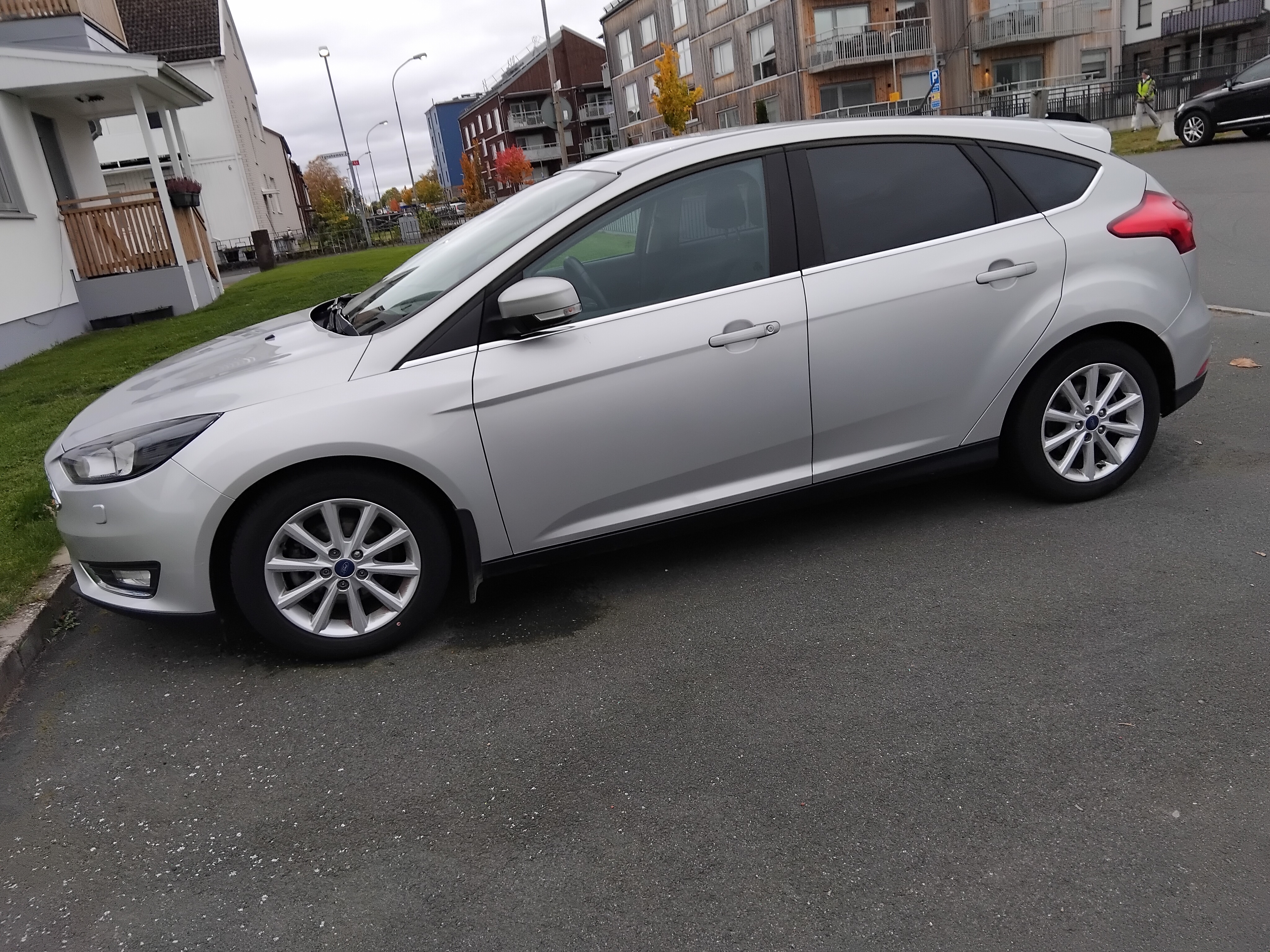 Ford Focus 1.0 EcoBoost 2016, bild 4/8